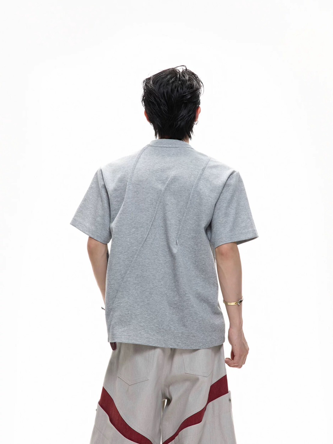 ARGUE 褶皺 純色圓領 透氣 設計感 上衣 #短袖