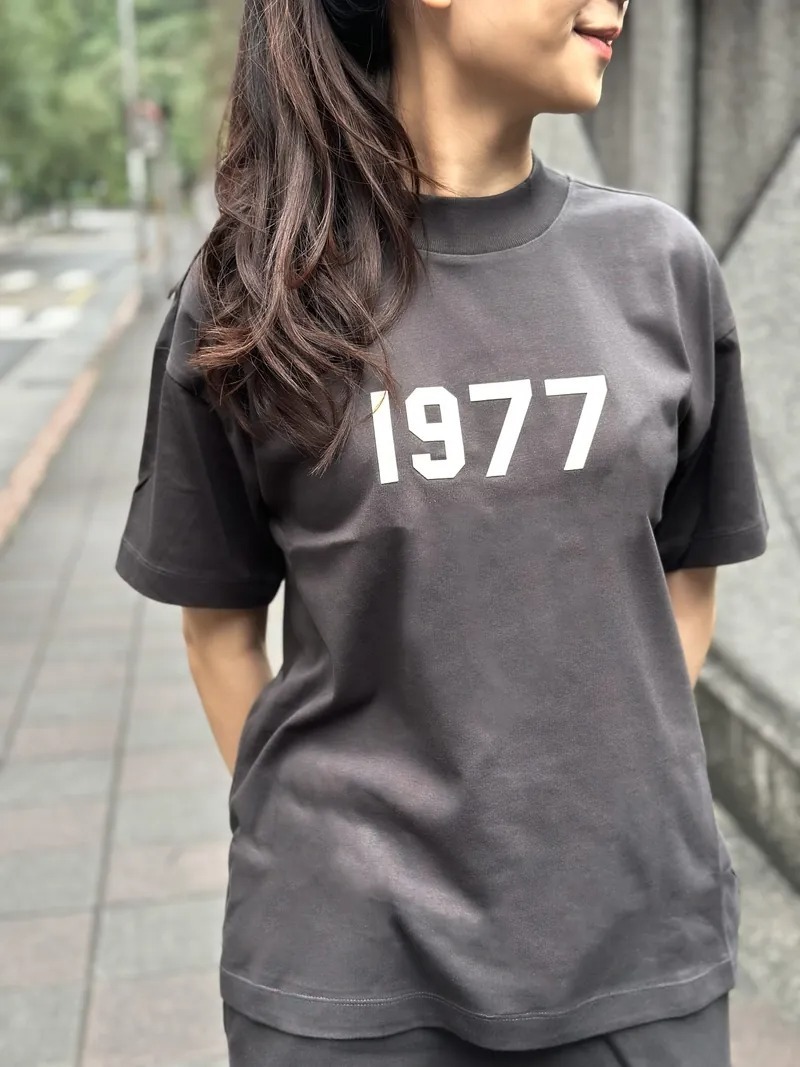 FOG ESSENTIALS 童款 1977 Logo 短袖