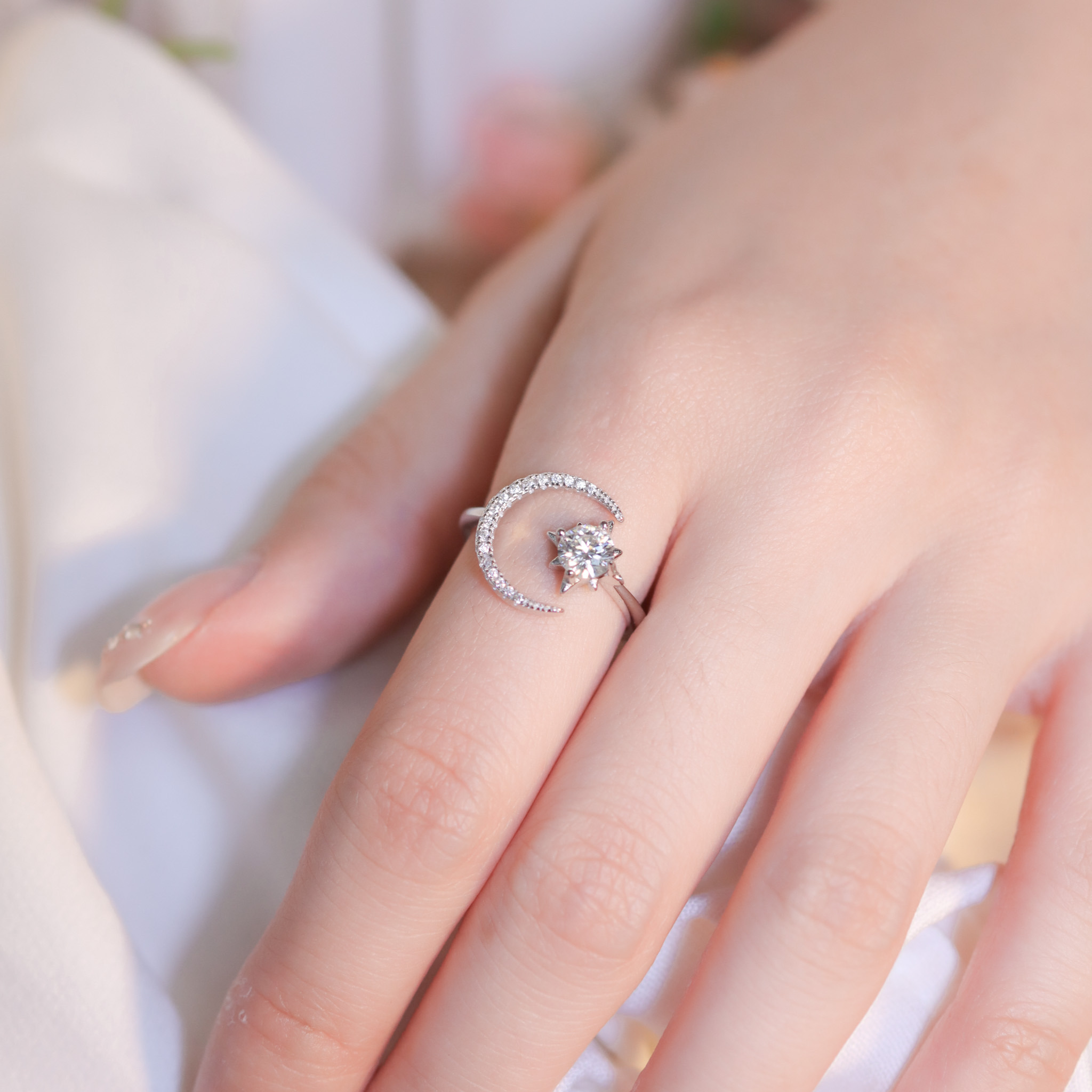 | 925純銀・厚鍍白金・莫桑石 |唯一的陪伴戒指 | RI0879 |