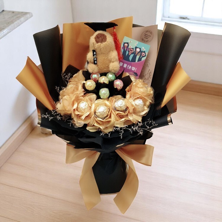 10cm畢業卡比巴拉棒棒糖金莎畢業花束