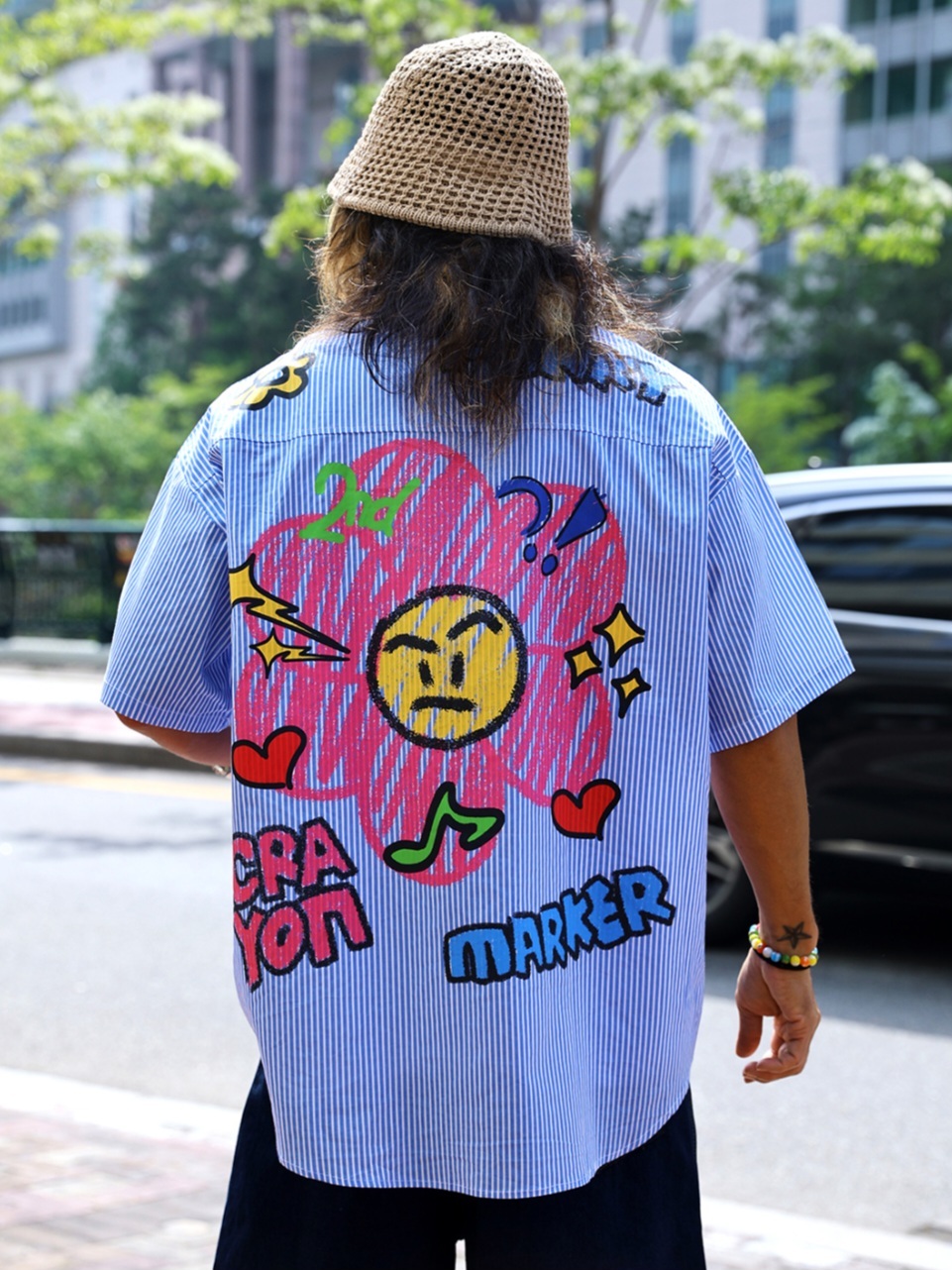 花卉蠟筆印花短袖襯衫