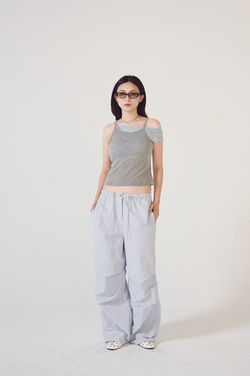 撞色假兩件柔軟上衣-灰