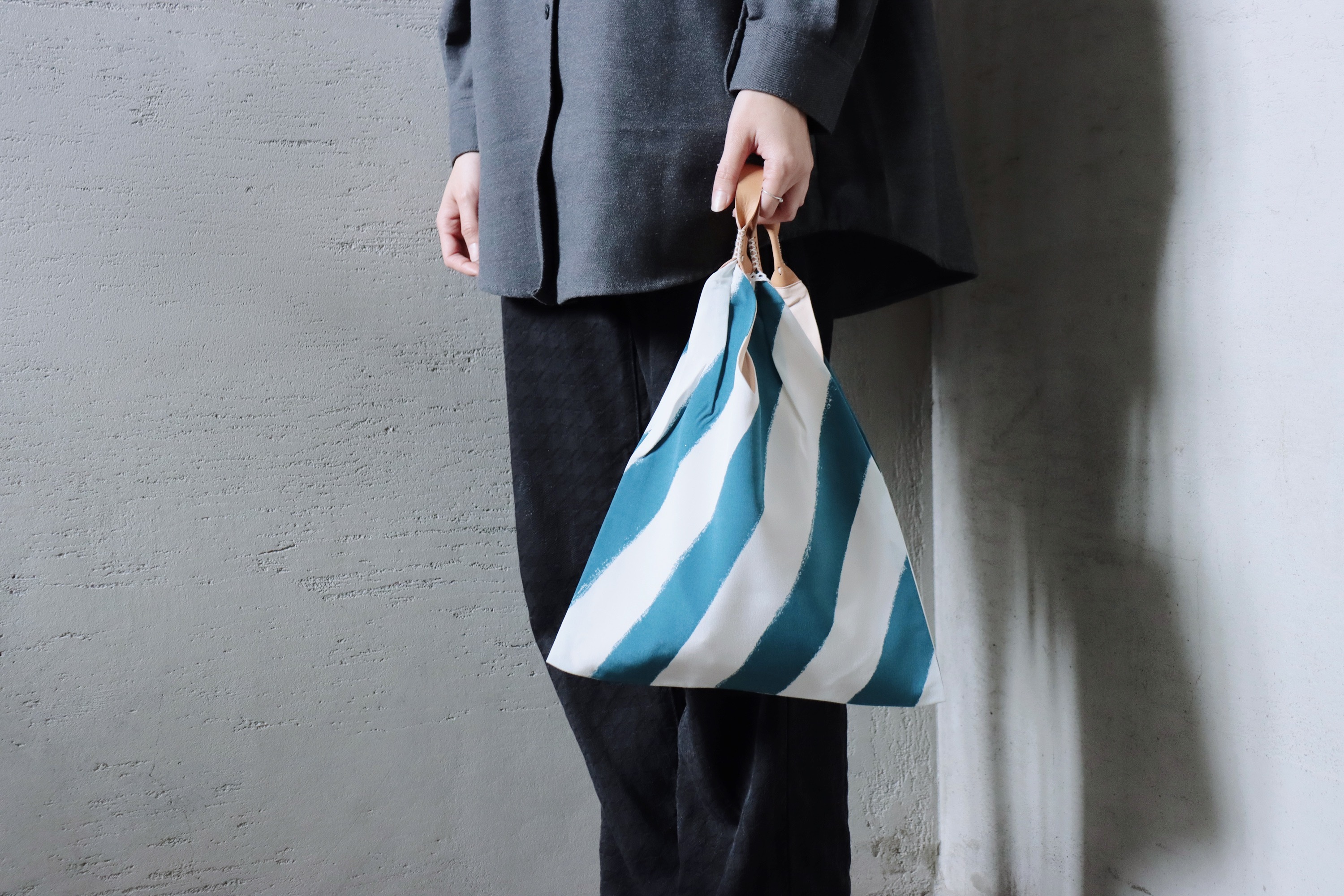 minä perhonen｜kolmio 提袋