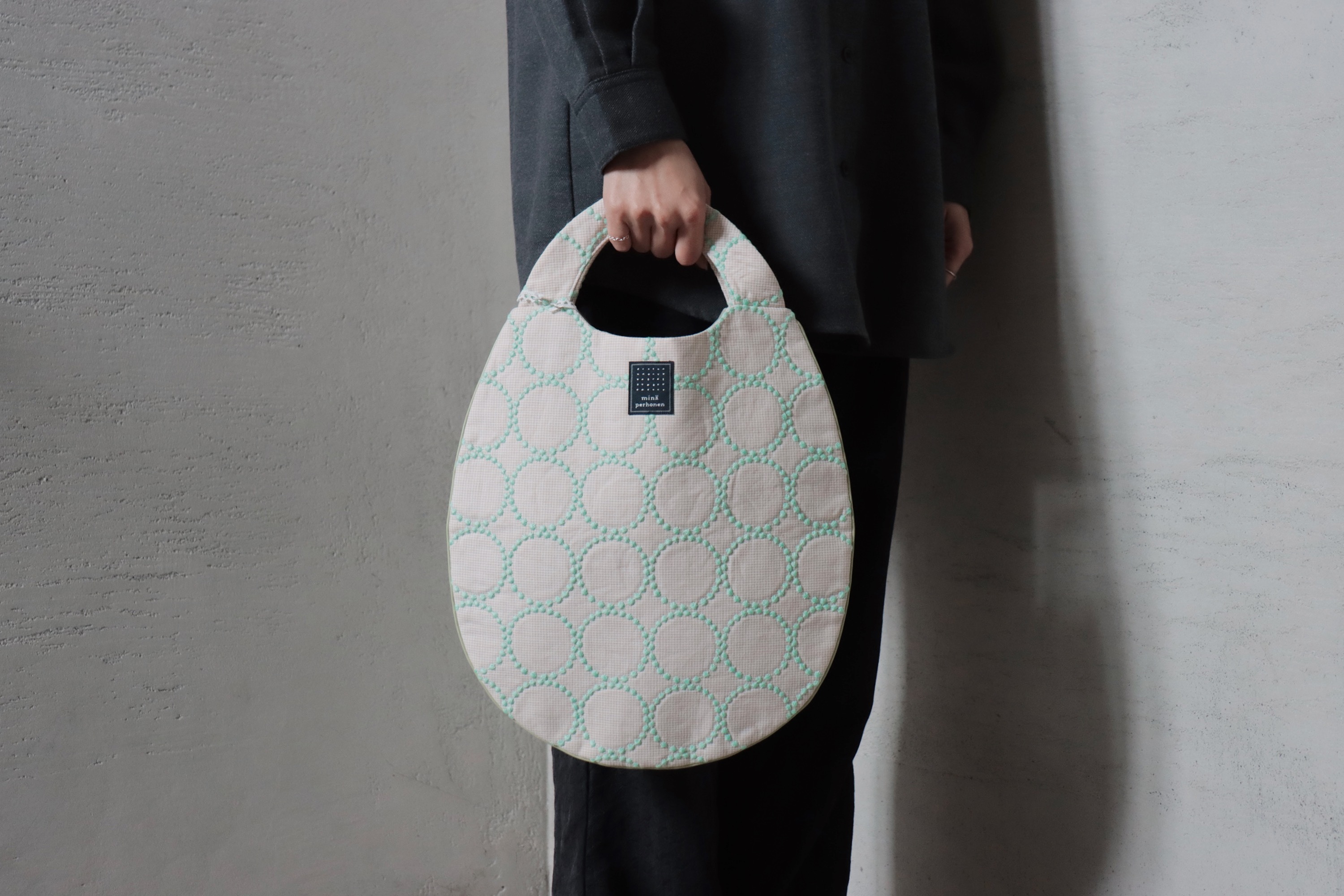 minä perhonen｜tambourine 蛋袋