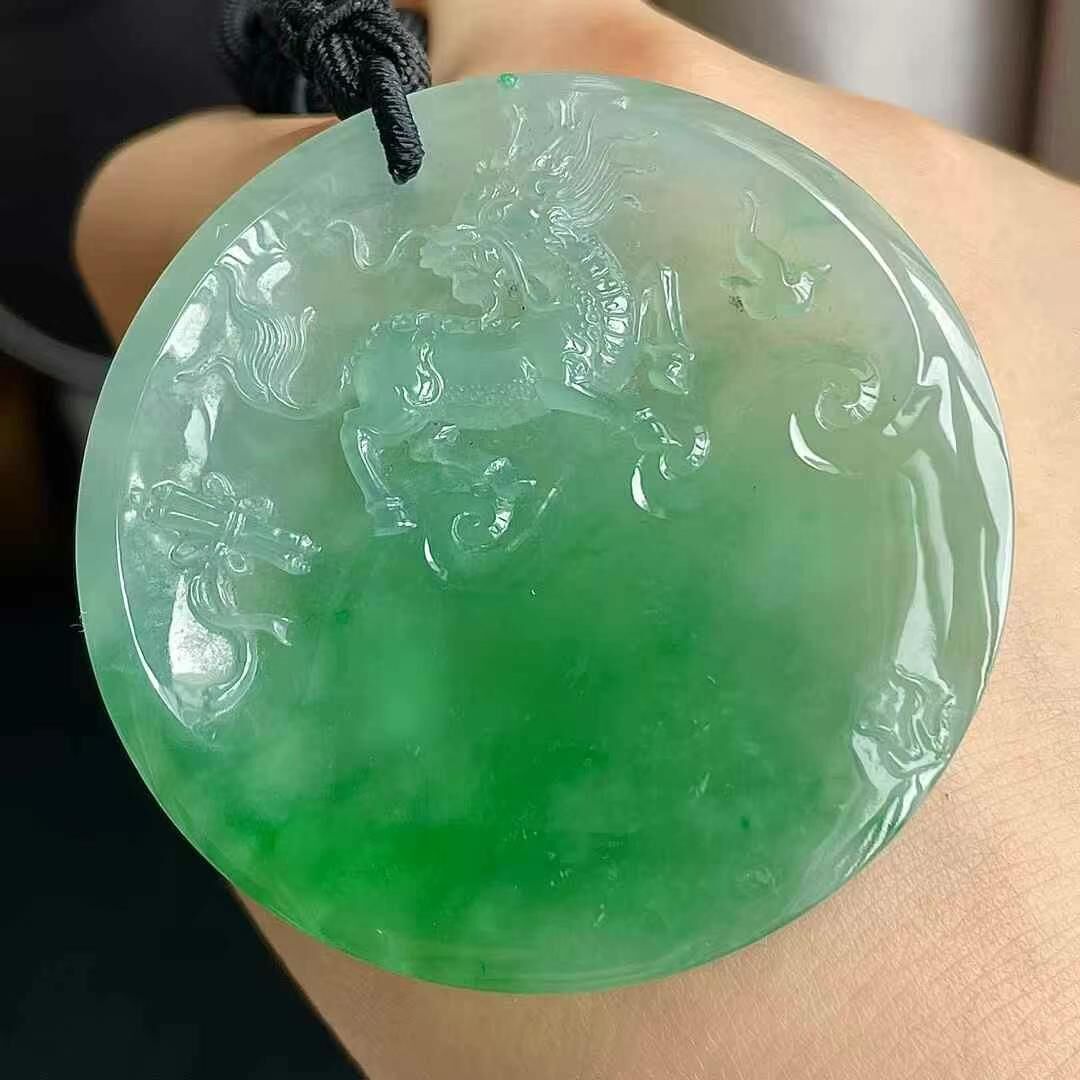 翡翠冰陽綠麒麟圓牌吊墜 (52.3mm直徑),天然翡翠A玉, 緬甸玉, Jade, Jadeite