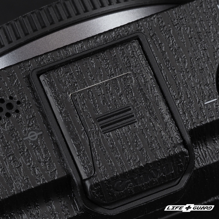 燒杉木紋貼膜質感特寫，LIFE+GUARD 設計風格