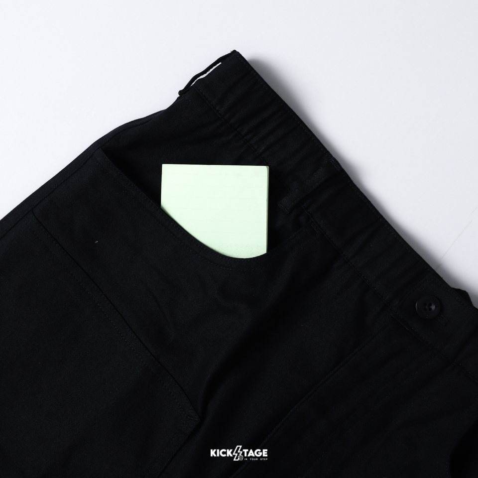 男女款 PUMA PUMAS 黑 寬鬆 工裝 休閒褲 過膝 短褲【63125501】