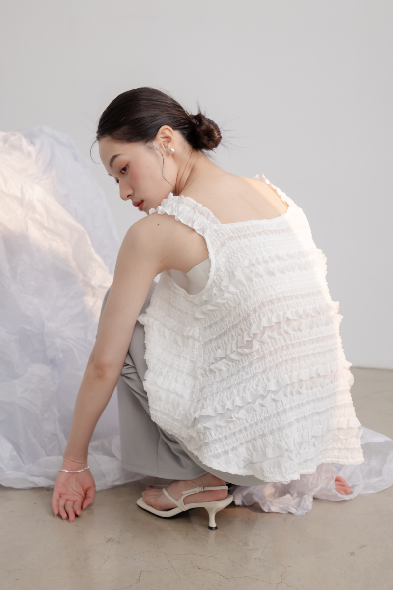 日系層次荷葉背心