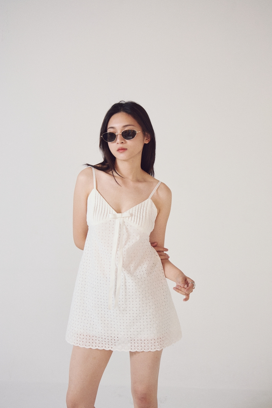 千金蕾絲刺繡吊帶上衣