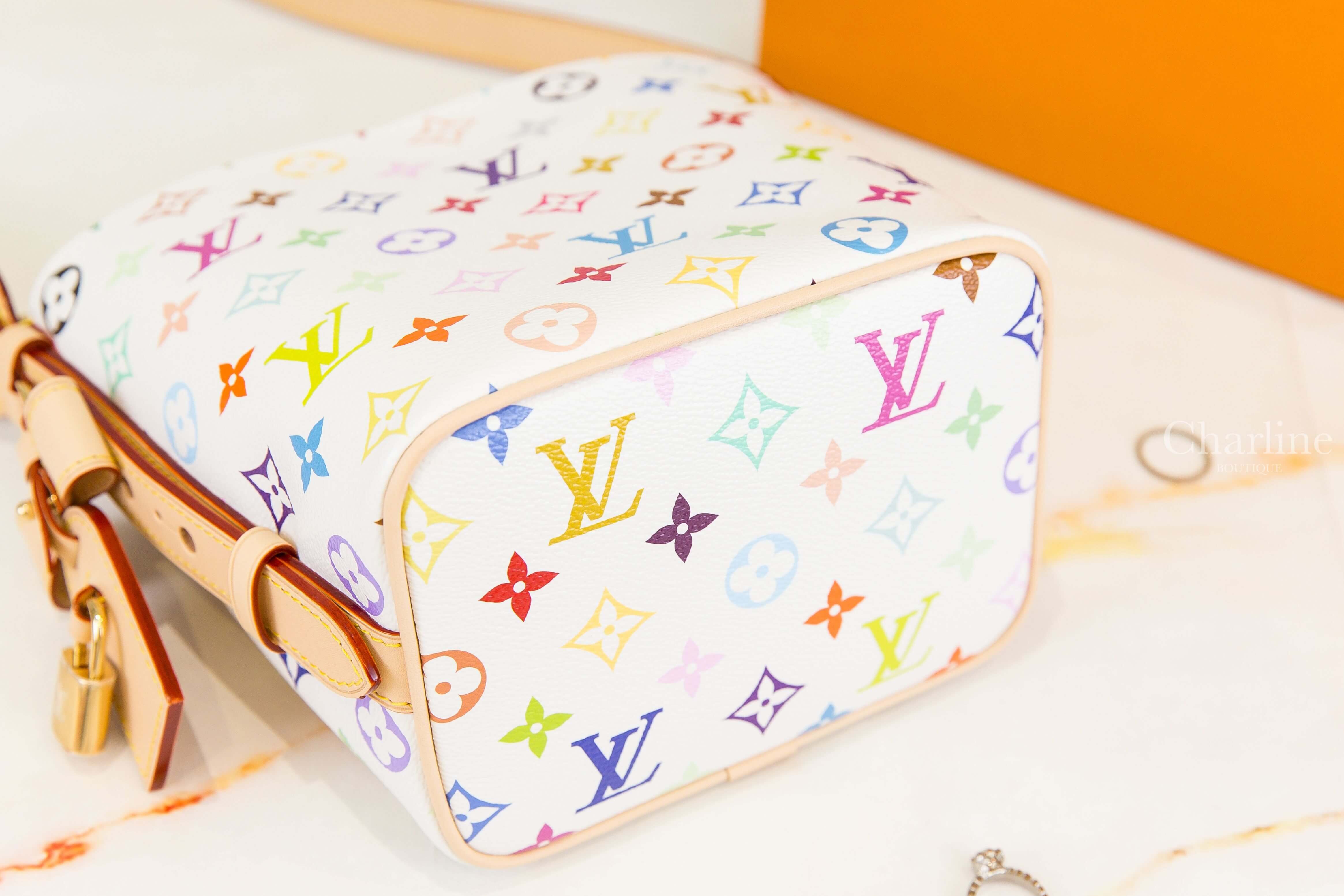 Louis Vuitton LV x TM All In BB 聯名款白色三彩老花牛皮飾邊金色鎖頭蝴蝶結吊牌手提肩背包-Charline Boutique 精品代購