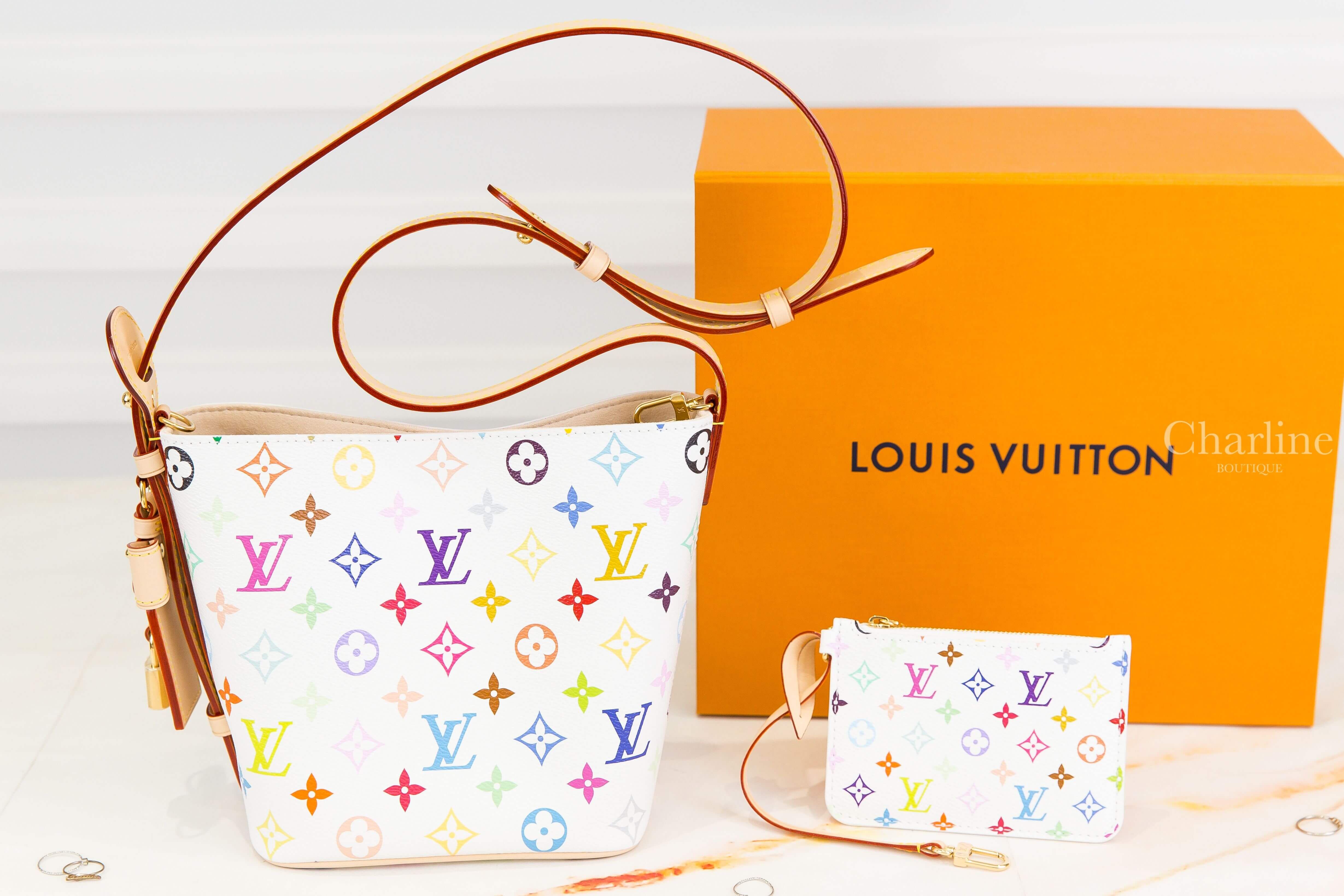 Louis Vuitton LV x TM All In BB 聯名款白色三彩老花牛皮飾邊金色鎖頭蝴蝶結吊牌手提肩背包-Charline Boutique 精品代購