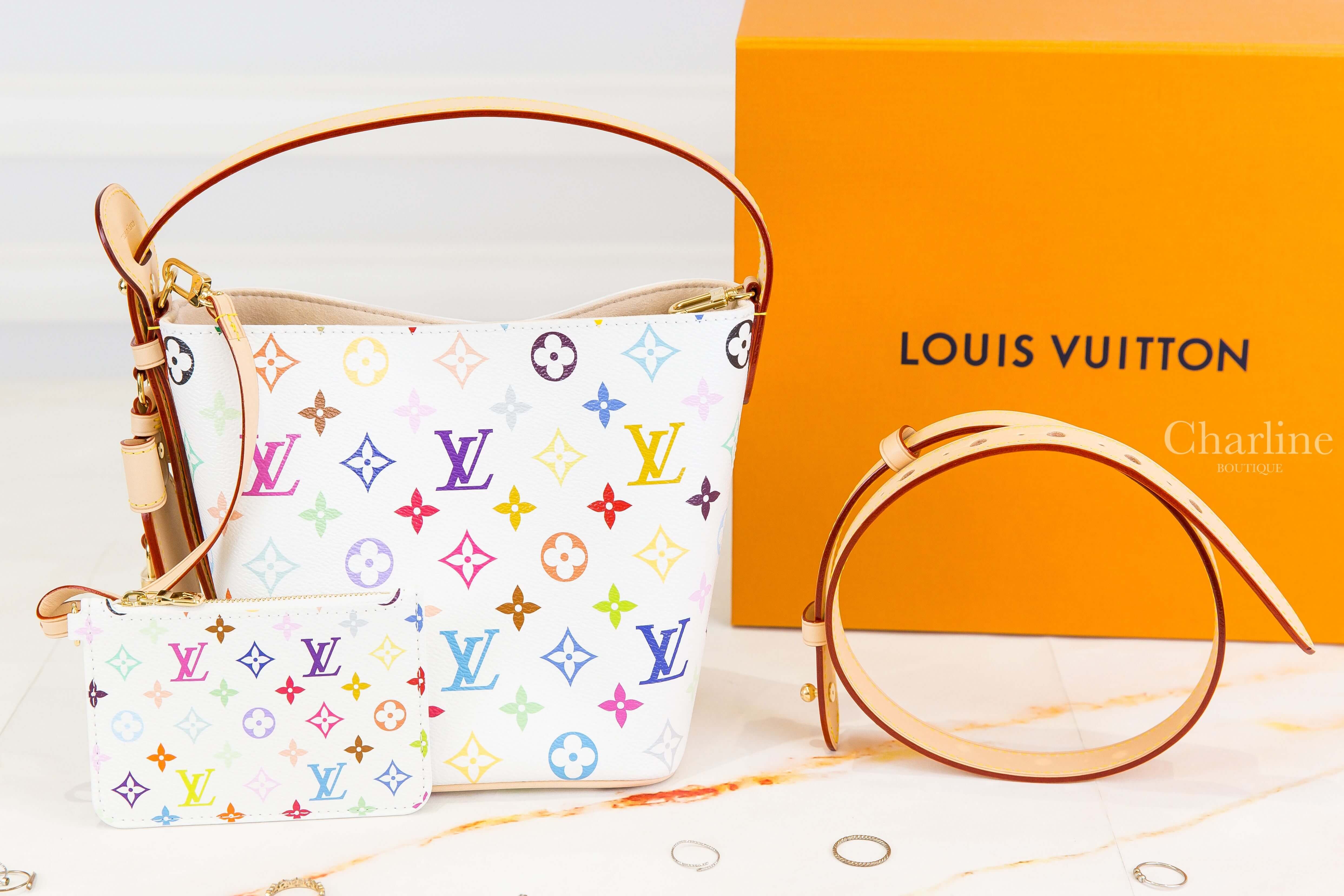 Louis Vuitton LV x TM All In BB 聯名款白色三彩老花牛皮飾邊金色鎖頭蝴蝶結吊牌手提肩背包-Charline Boutique 精品代購