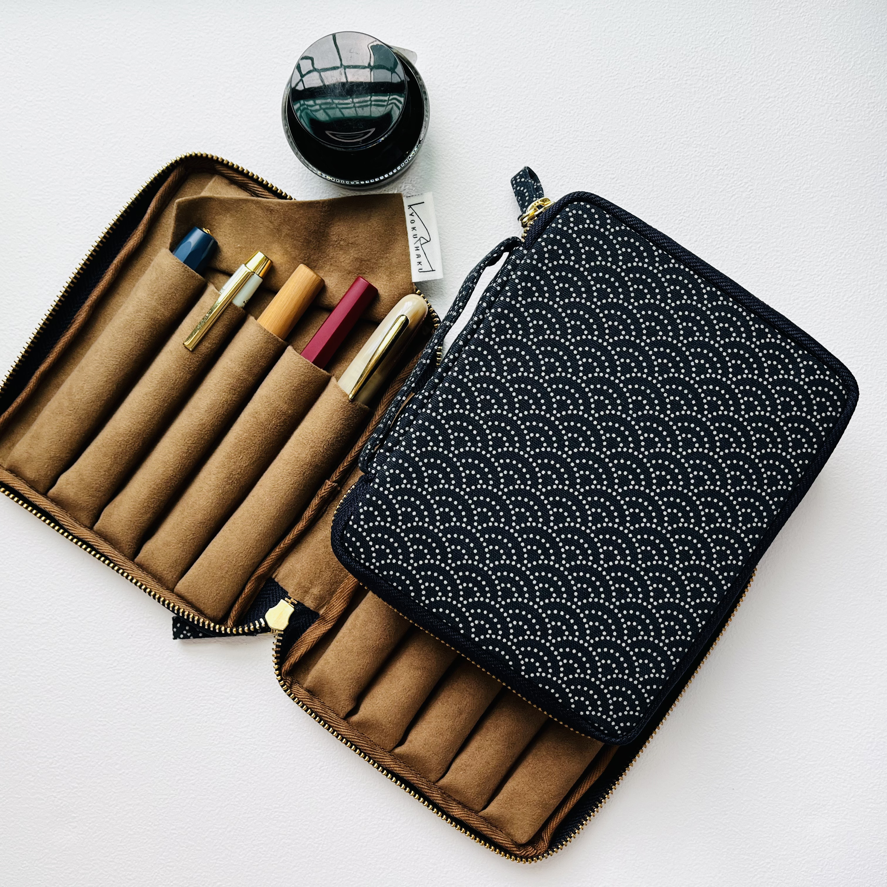 Kyokuhaku 10入手提筆袋-青海波