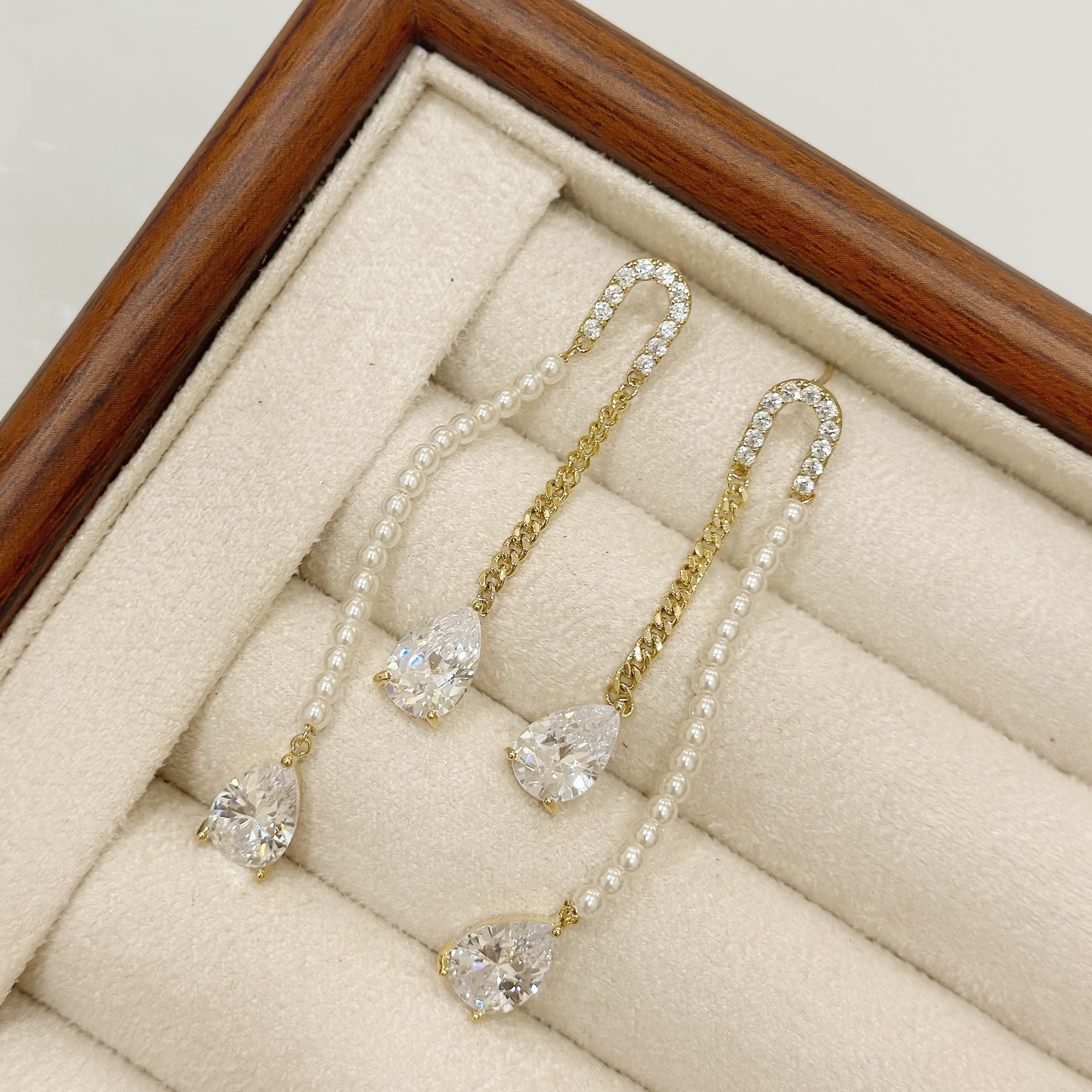 B289珍珠鋯石水滴垂吊