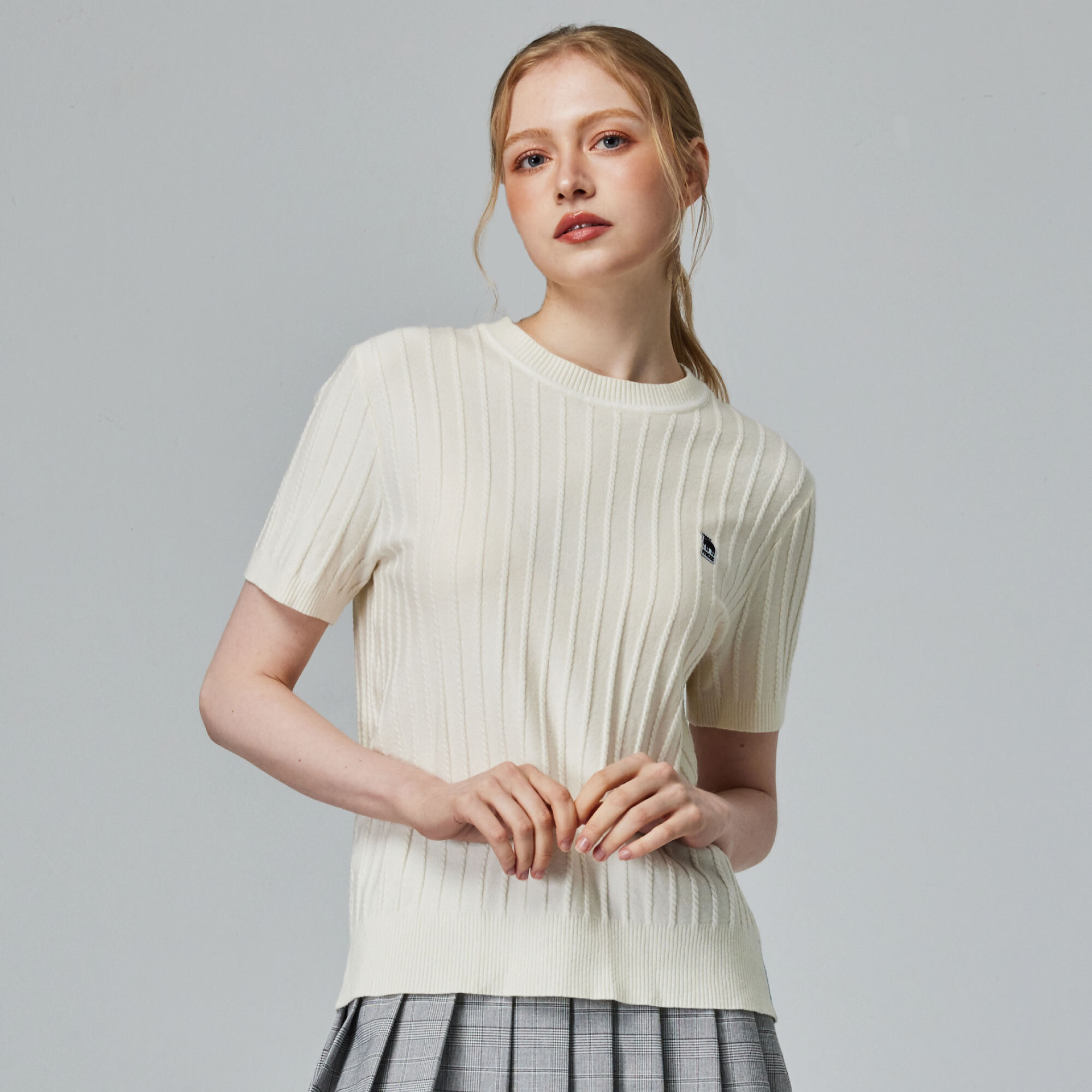 moz瑞典 駝鹿 親膚 圓領 針織短T-白(亞洲版)女款