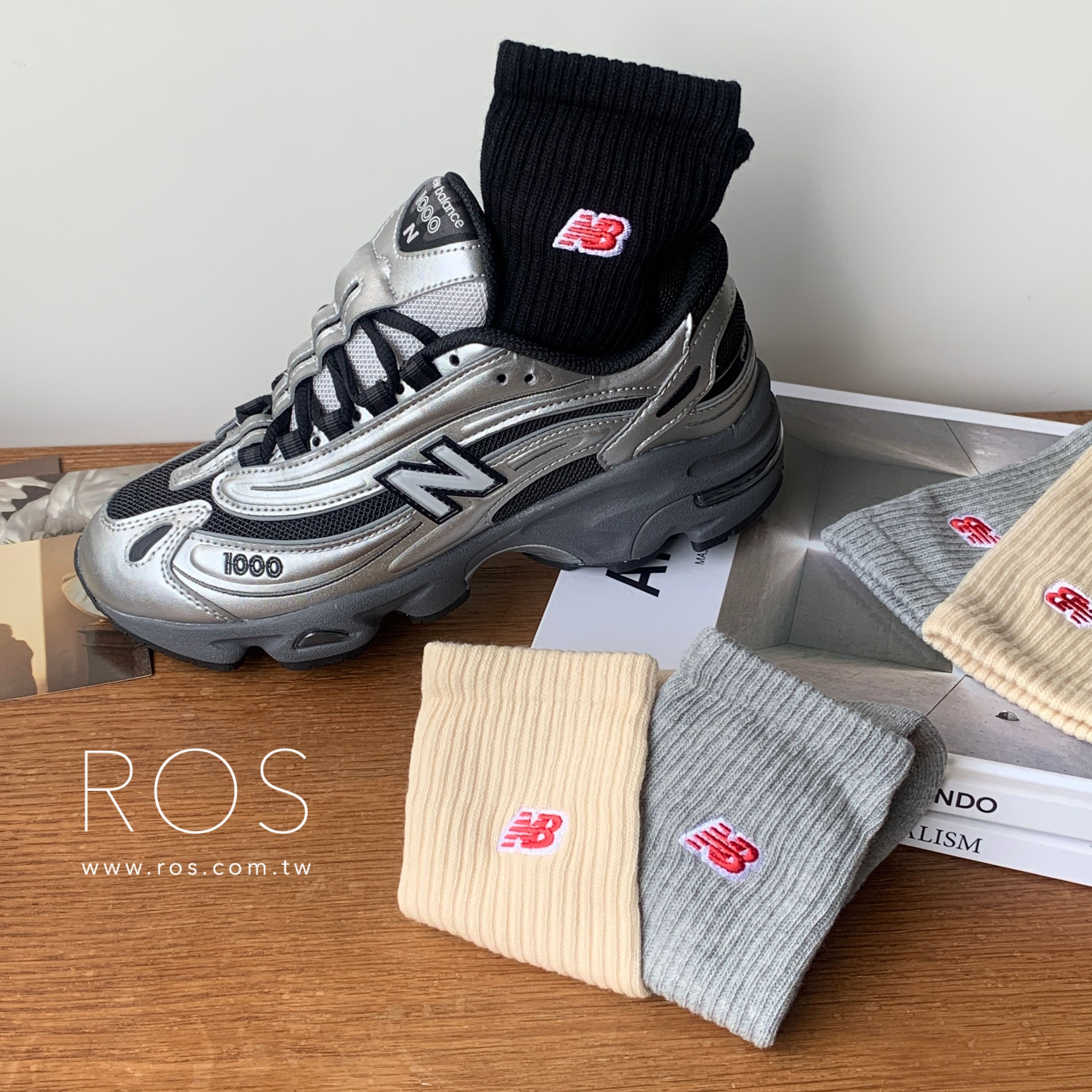 New Balance 小Logo 中長襪(3colors)
