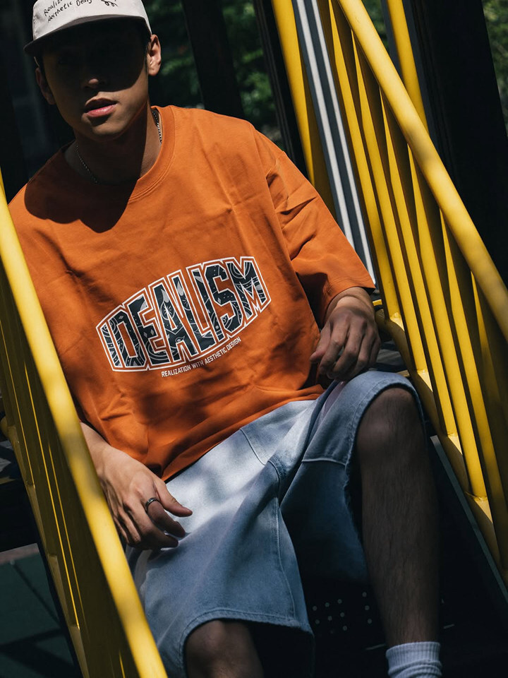 idealism 變形蟲LOGO上衣 短袖T 深灰/橘/白 25 S/S Paisley Tee