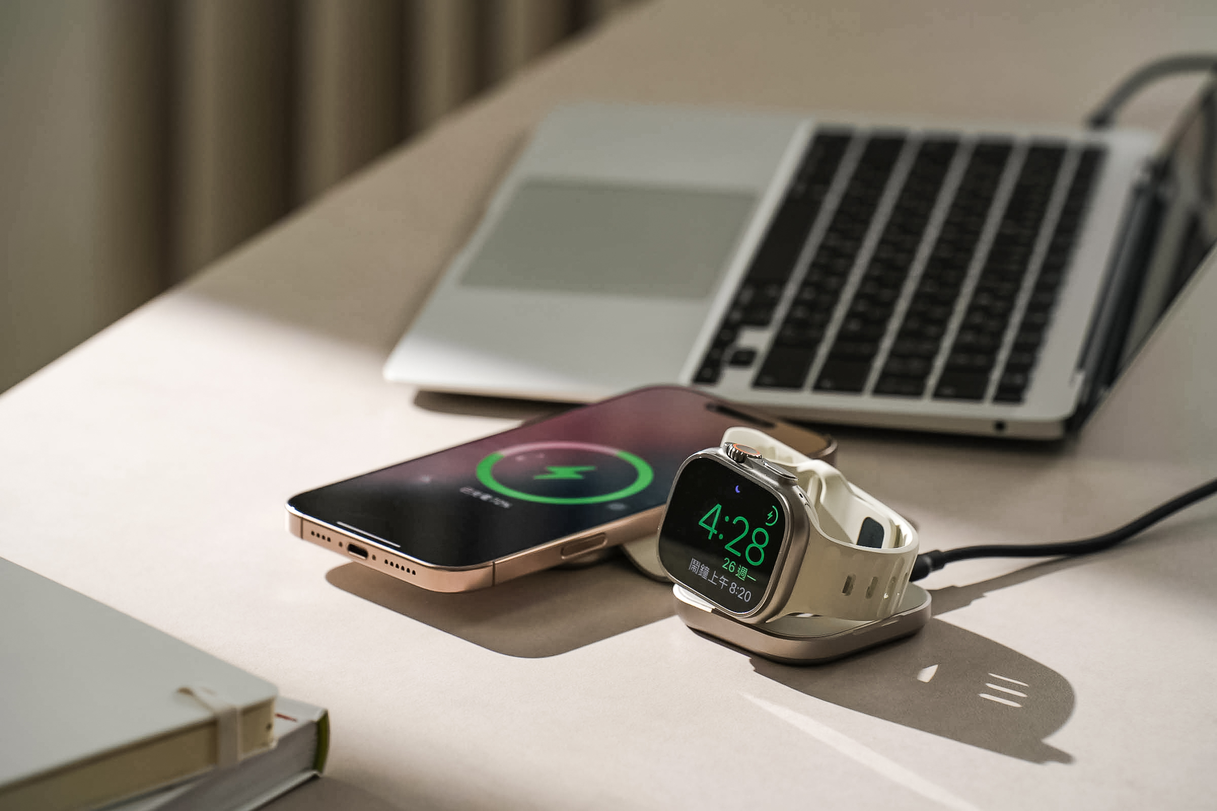 Allite Power Go Qi2 磁吸折疊無線充電器