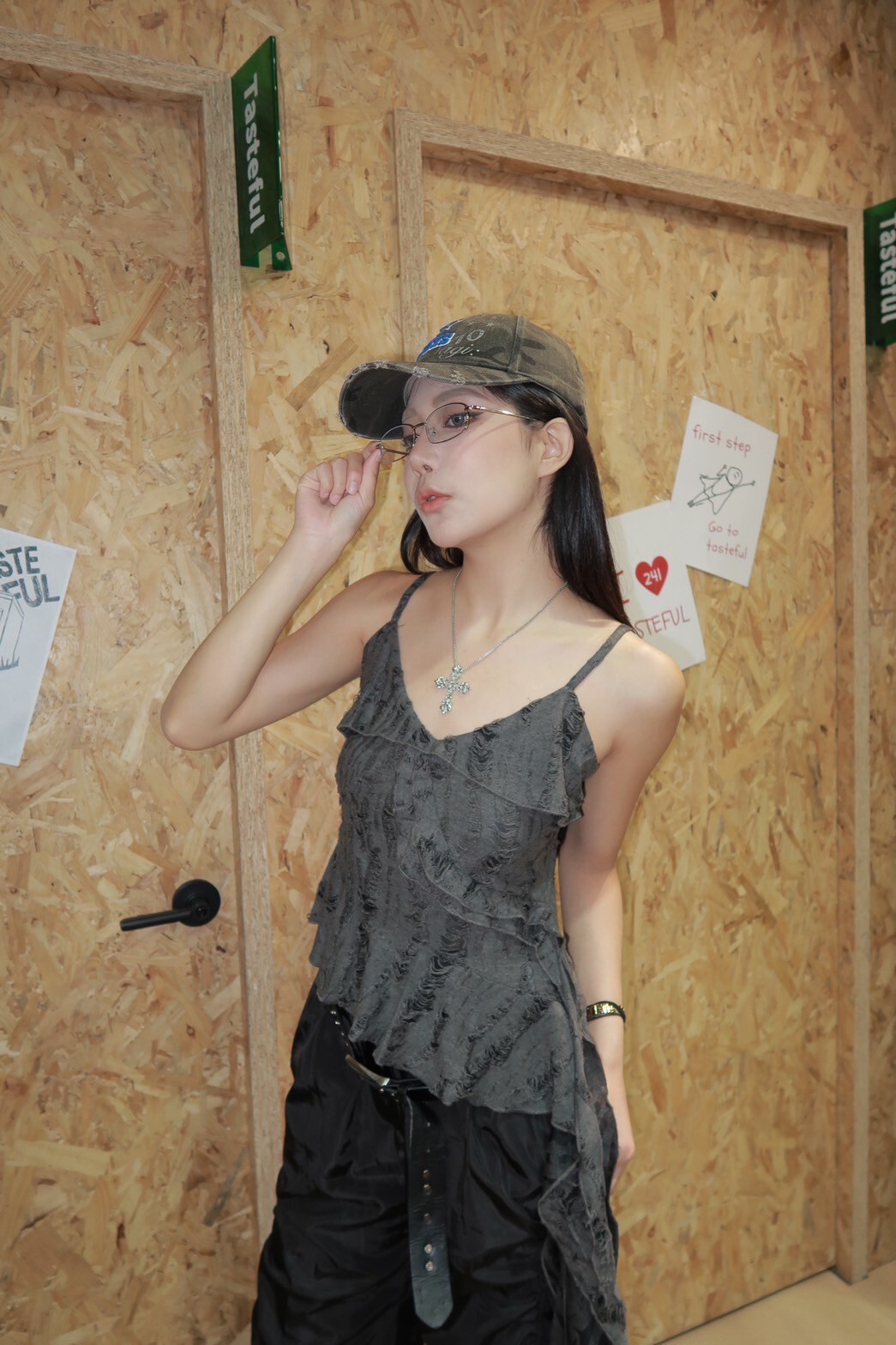 設計感 破壞 做舊 吊帶 花邊 飄帶 女生短版 #背心