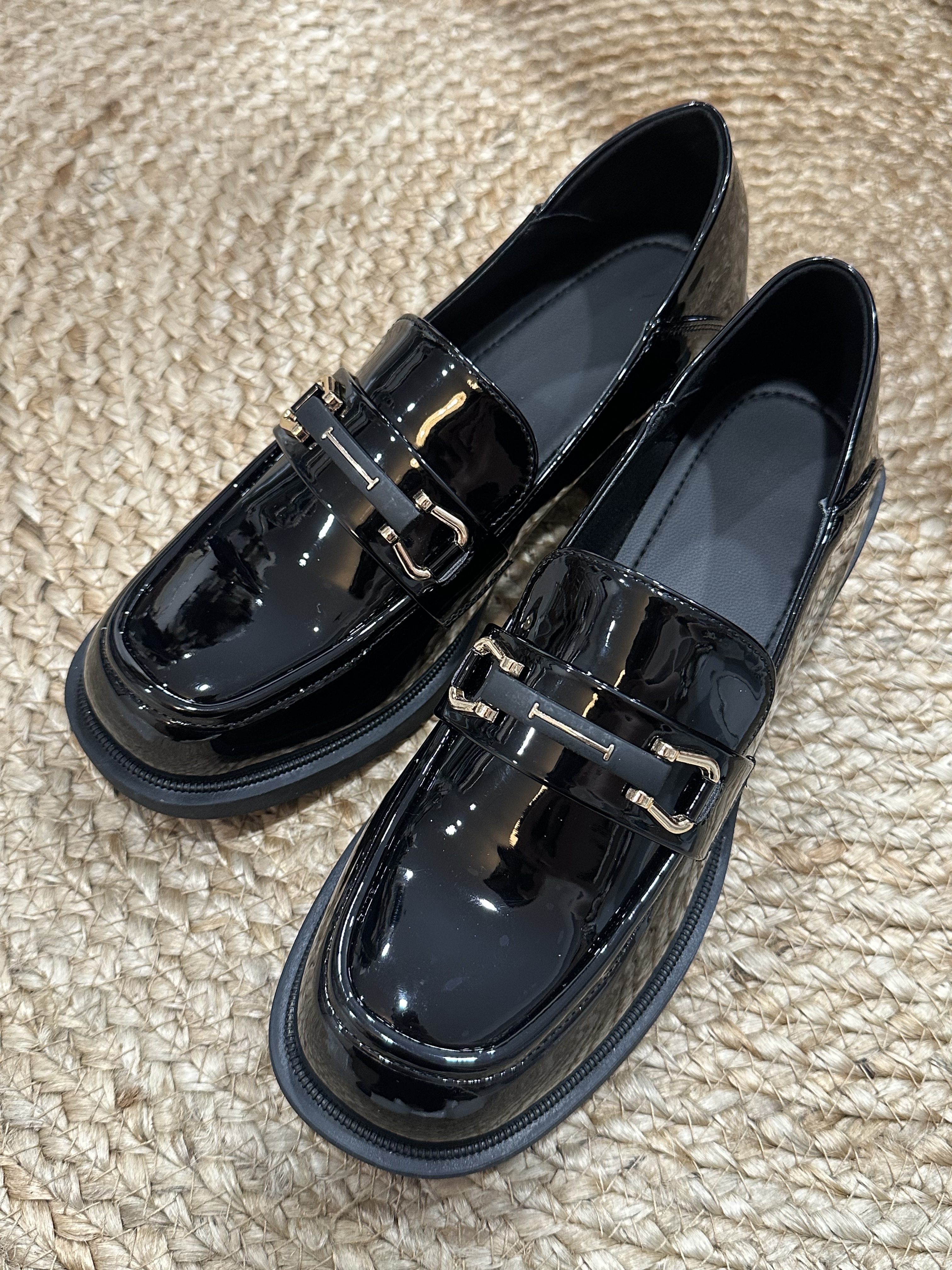 粗跟漆皮樂福鞋