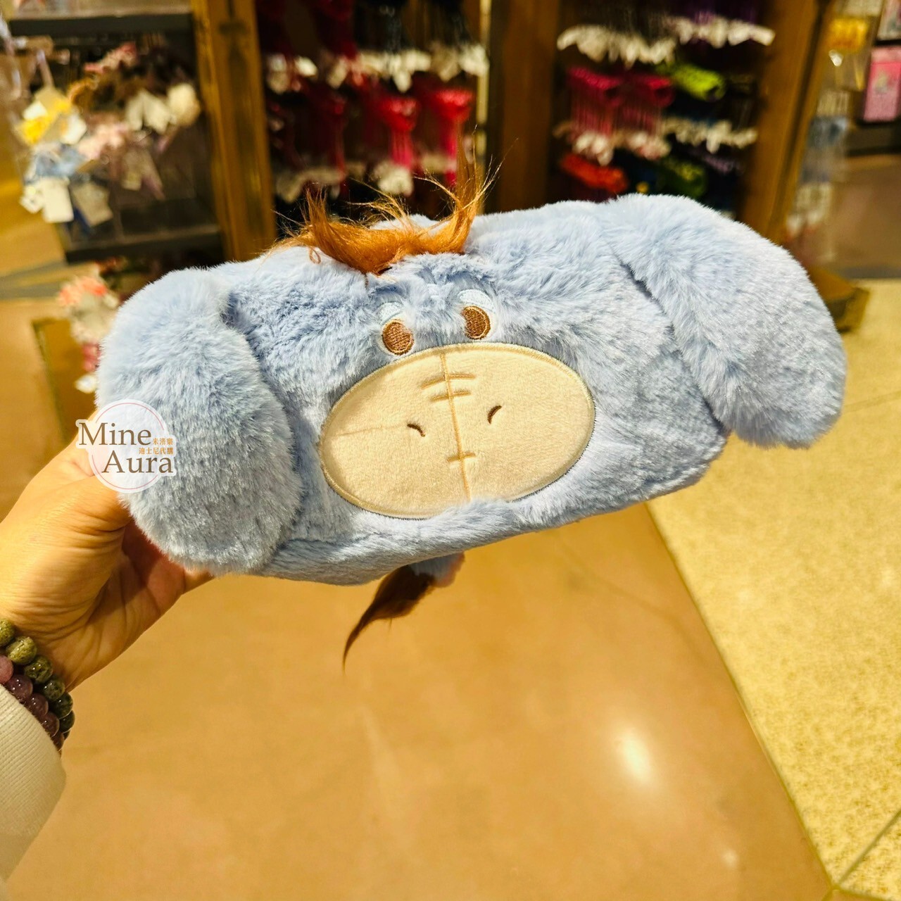 屹耳 Eeyore 大臉 立體耳朵 造型 絨毛 筆袋 收納包 化妝包 小熊維尼 Winnie the Pooh -上海迪士尼樂園