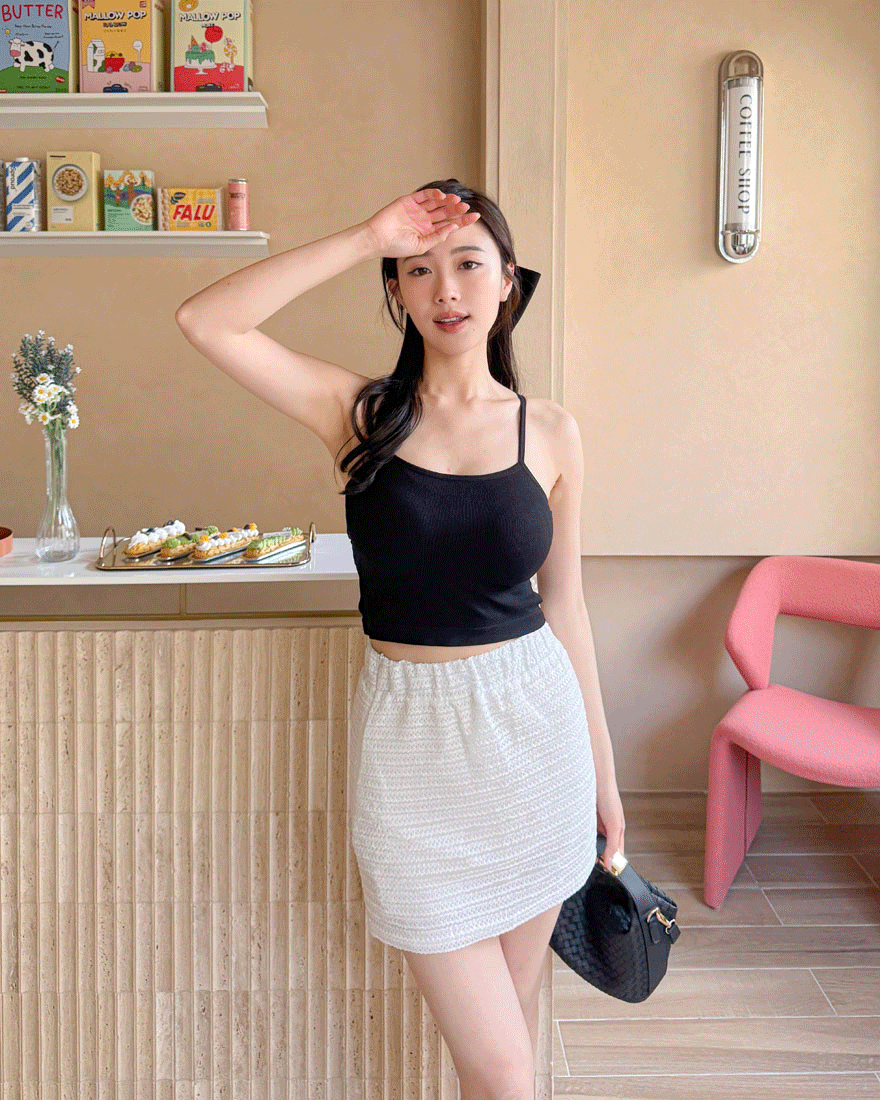 LINA LINA精緻留戀純色滿版織紋鬆緊短裙-典雅白