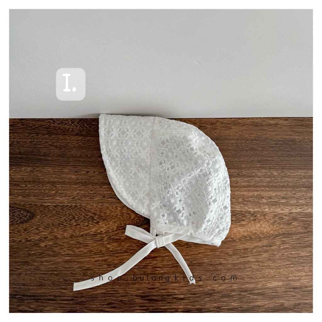 緹花蕾絲綁帶帽子
