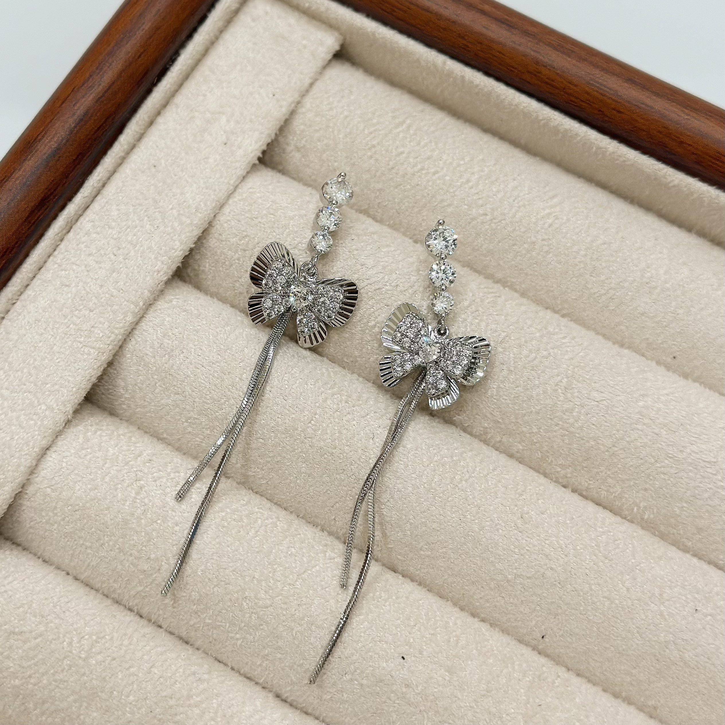 B302排鑽蝴蝶結垂吊