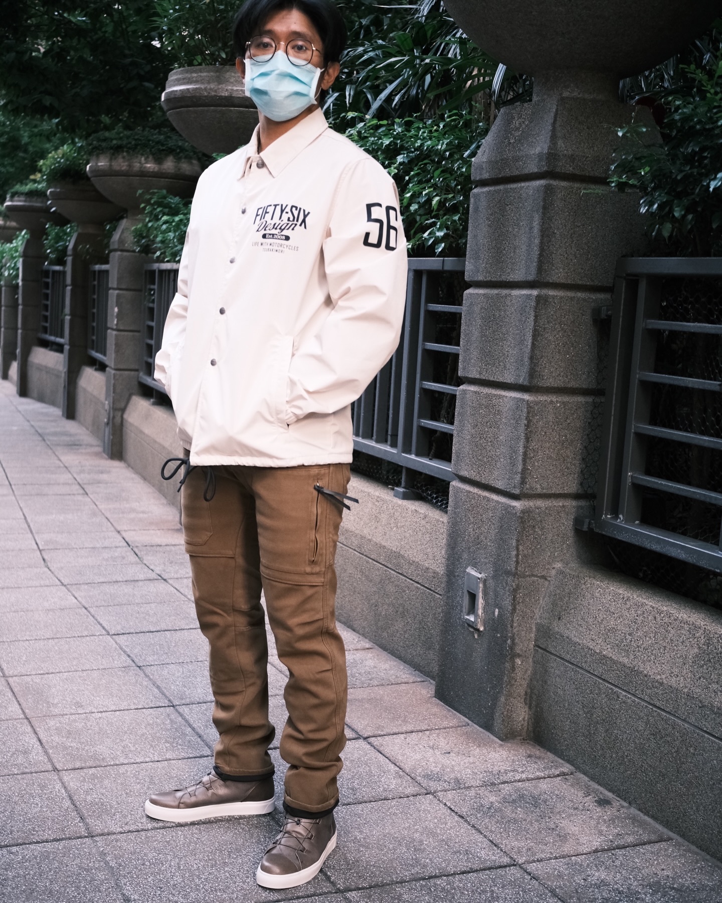 56DESIGN 三層防護教練外套，高機能防護與透氣舒適設計，適合日常穿搭與騎行需求