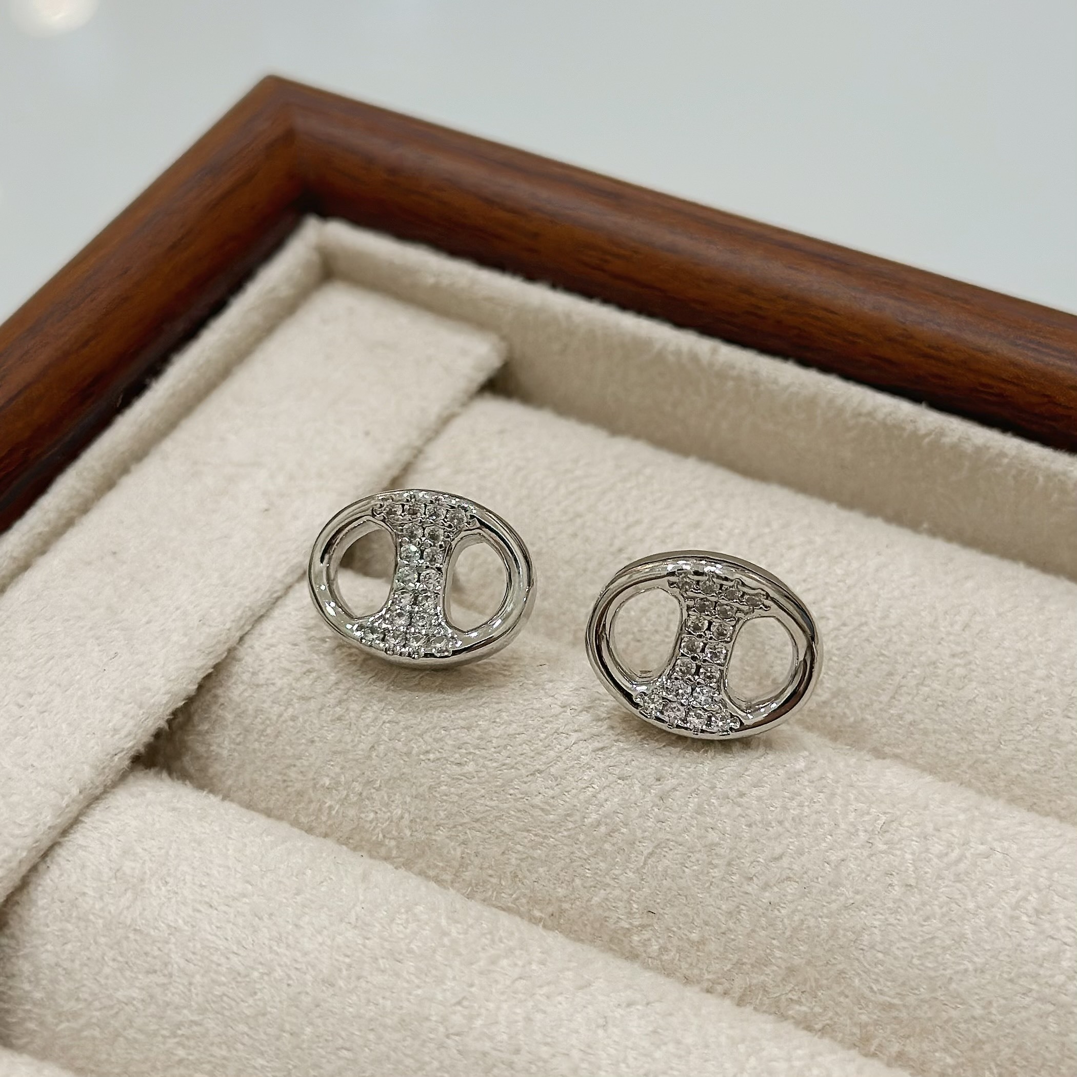 B318排鑽豬鼻耳針