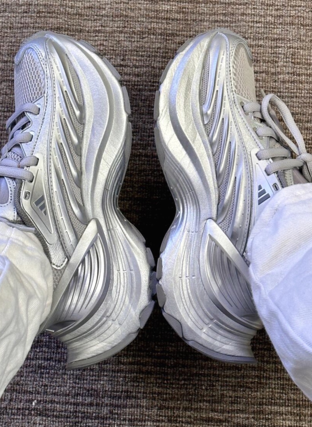 adidas FOS XLG MTW 灰色跑步鞋（男女同款）