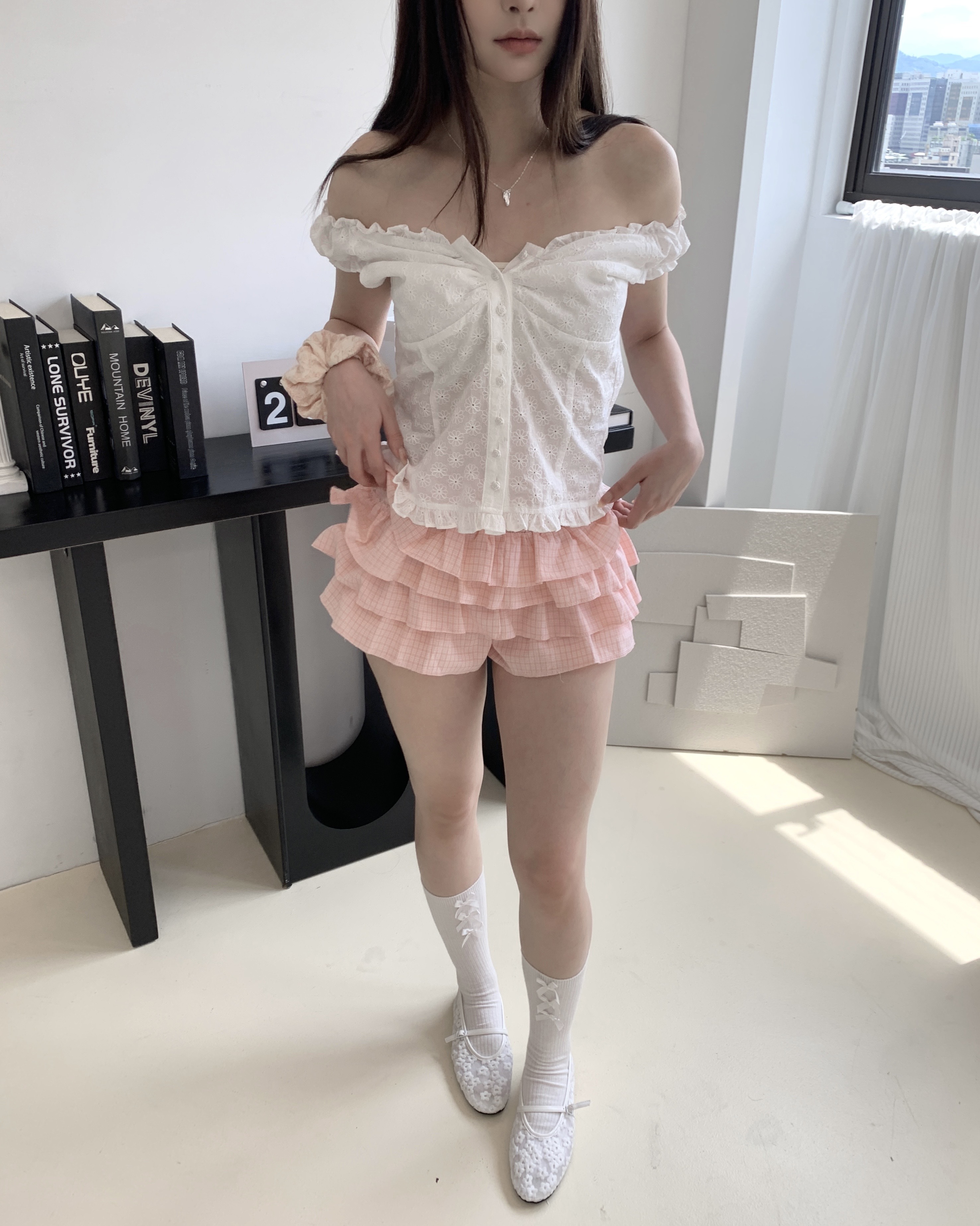 現貨-泰絲雅格子蓬蓬層次蛋糕短褲