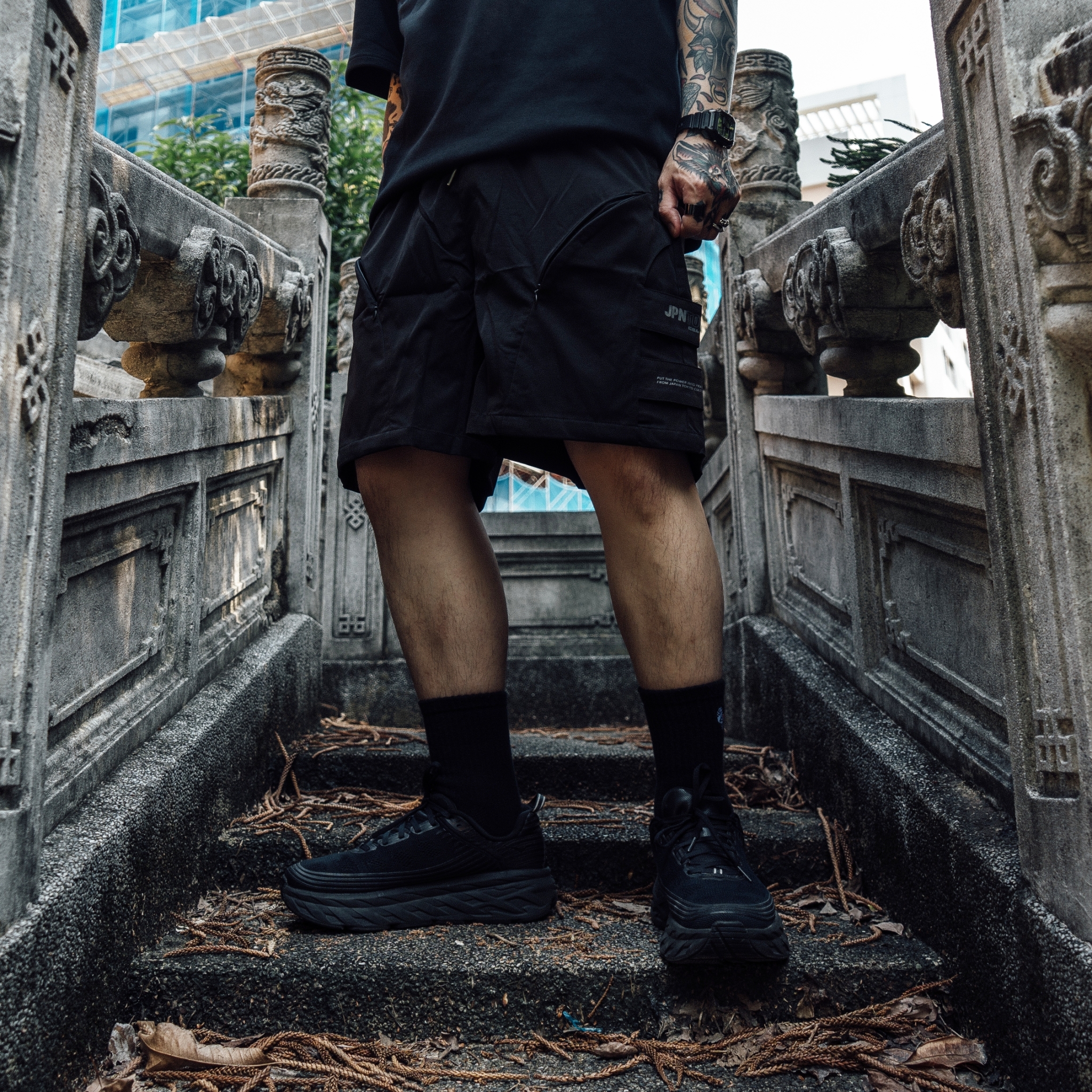 XCTRL 東京警戒休閒短褲-黑