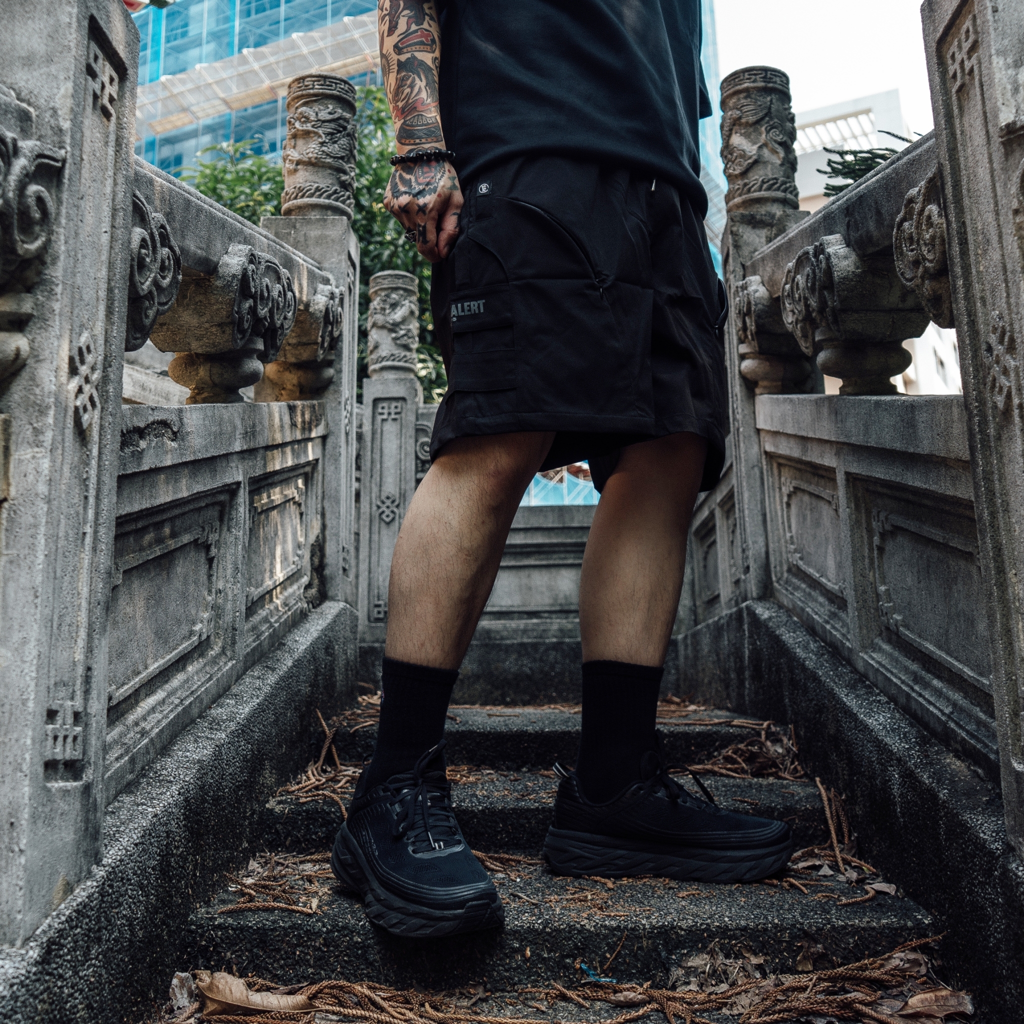 XCTRL 東京警戒休閒短褲-黑