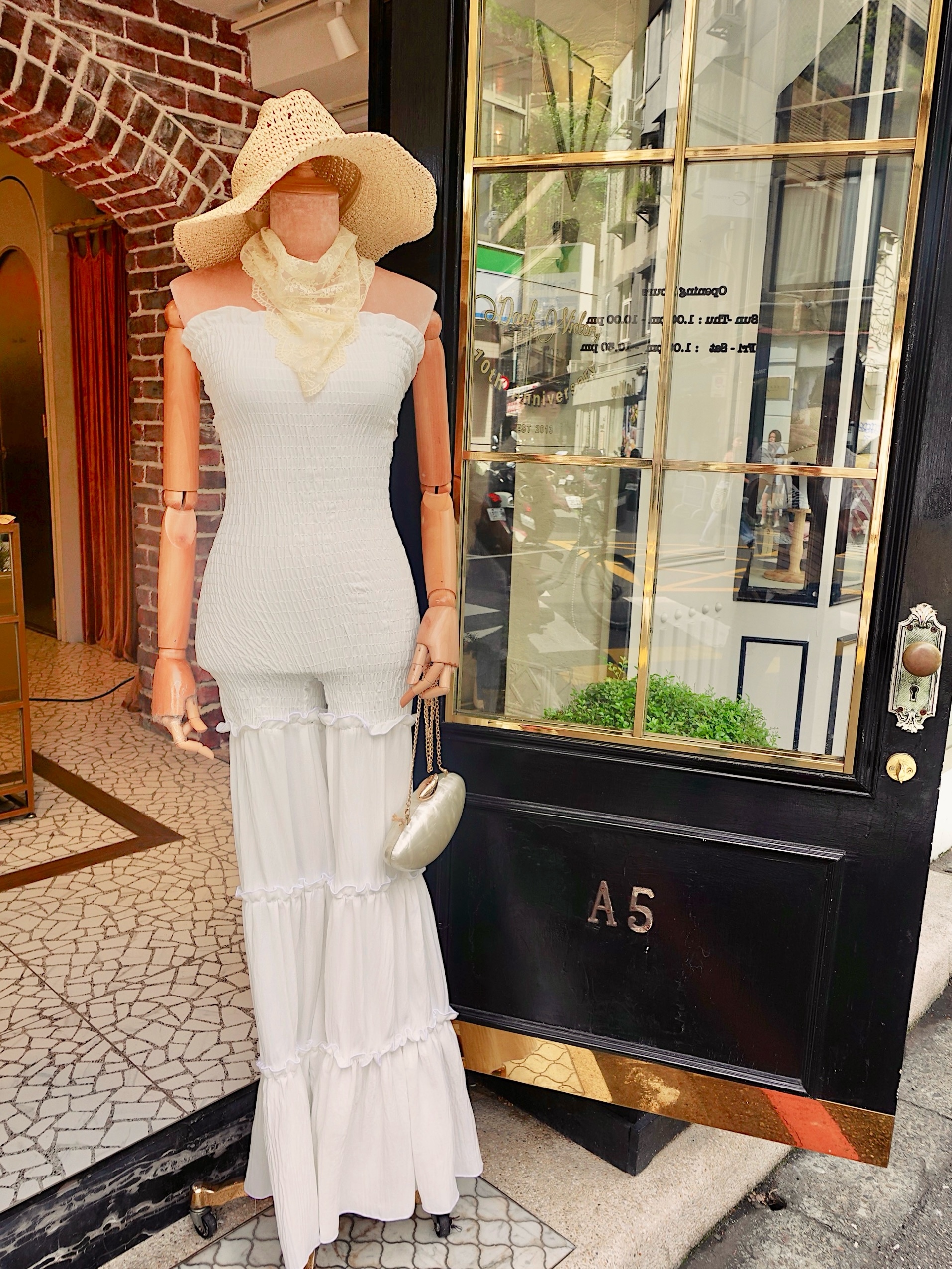 Charming White 白色抽皺荷葉連身長寬褲Jumpsuit