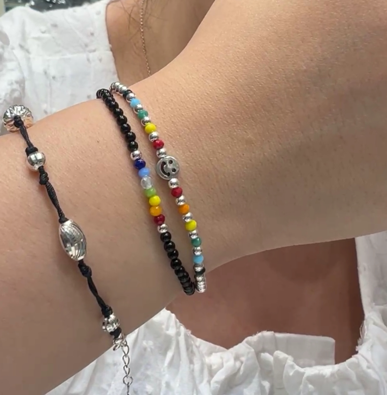 HM04 哈哈笑銀珠手鏈