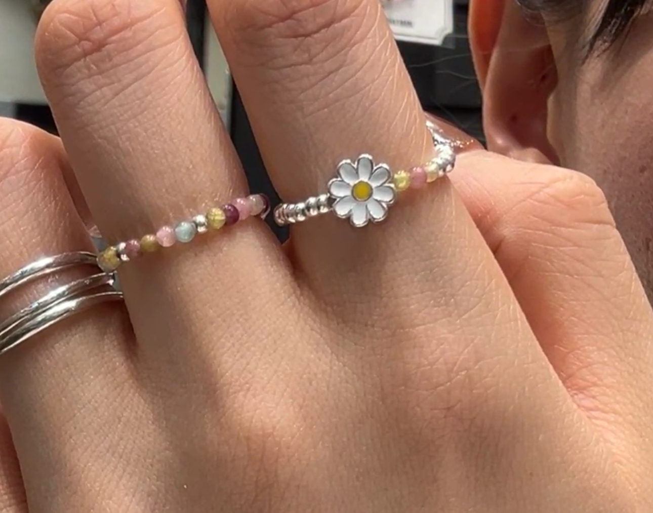 HM08 小白花彈性介指*一口價