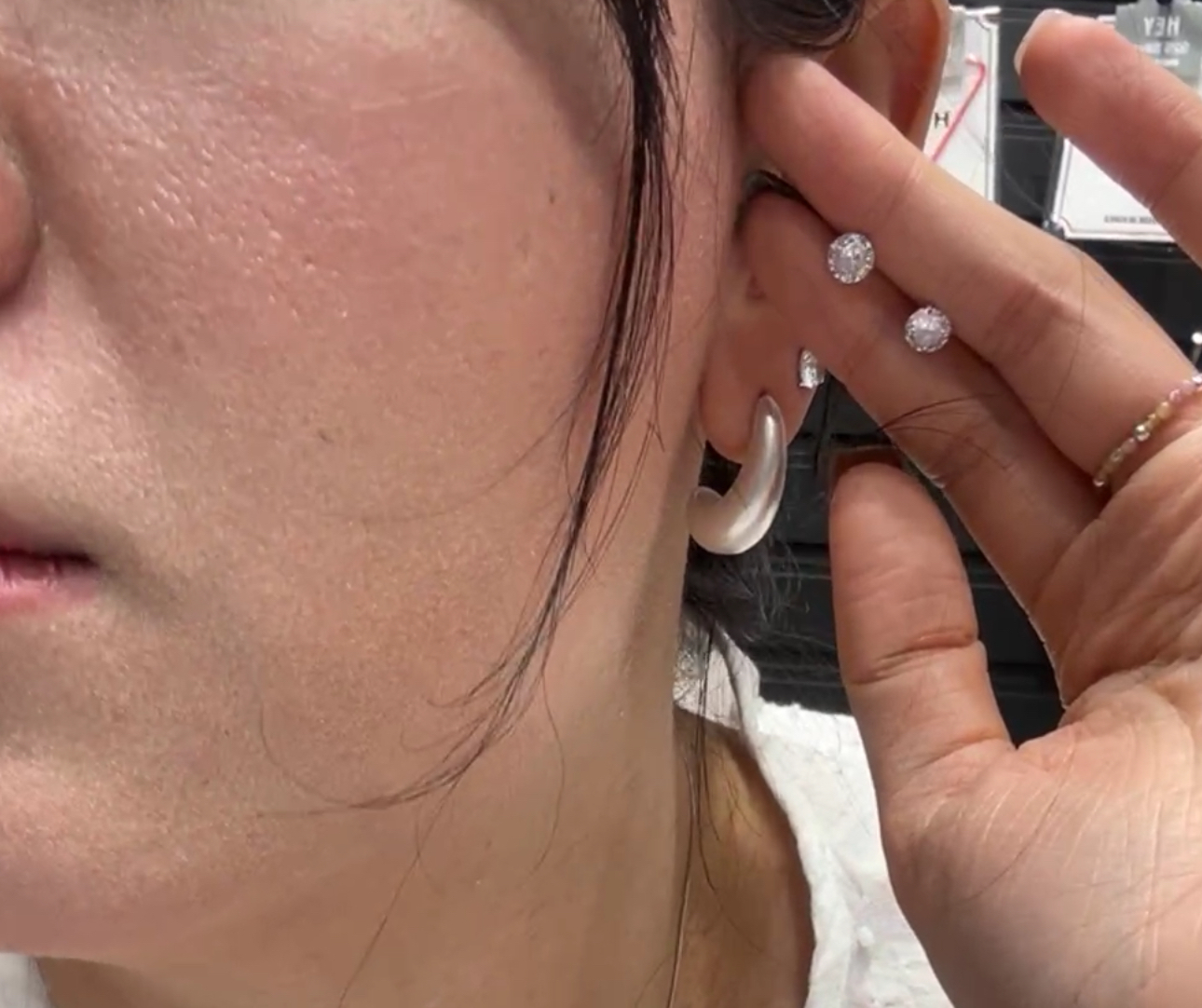 HM23 閃水鑽耳環*一口價