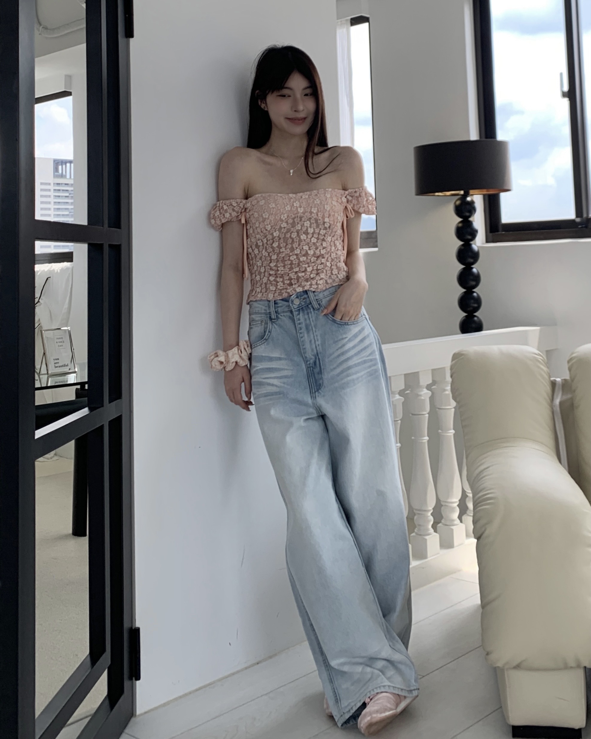 現貨-梵蒂岡女神主義雕花蝴蝶結上衣