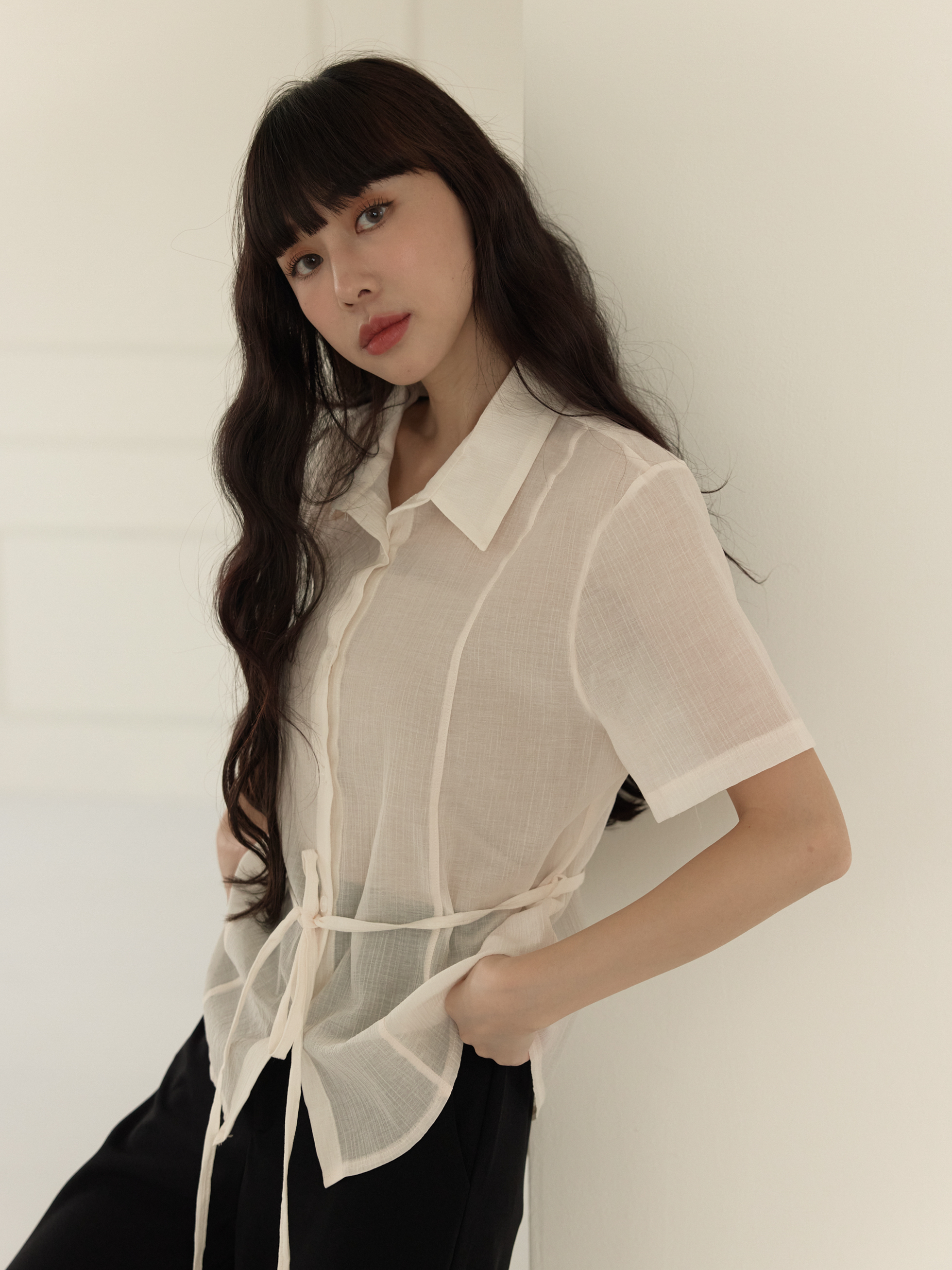 夏日透膚感綁帶襯衫