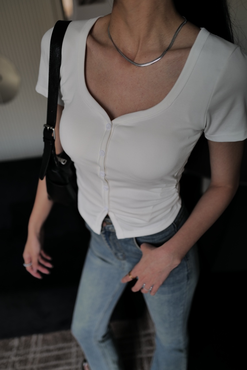 鈕釦收腰短袖上衣(附胸墊)*3色