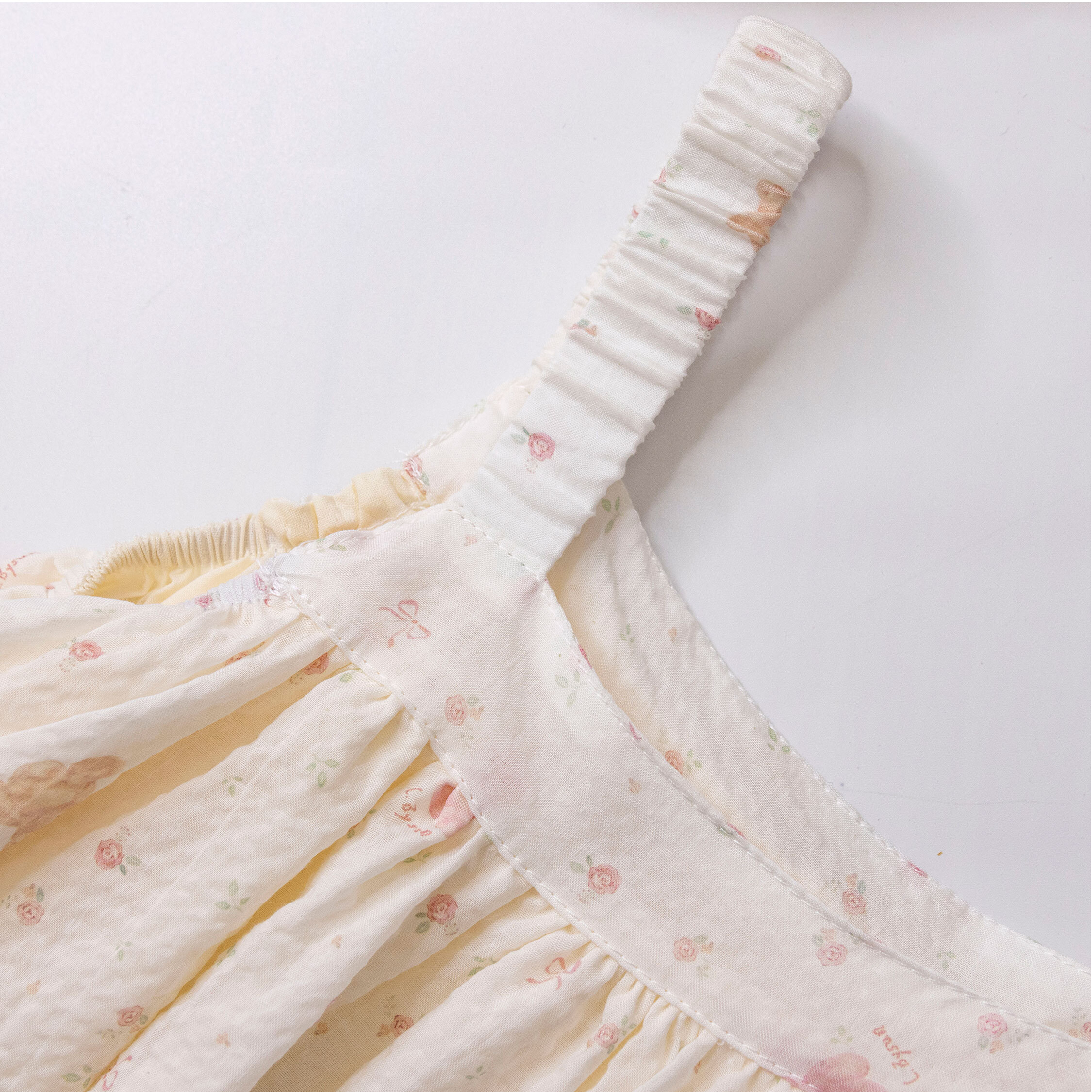 甜蜜碎花熊布偶縮口吊帶裙 (H50329)