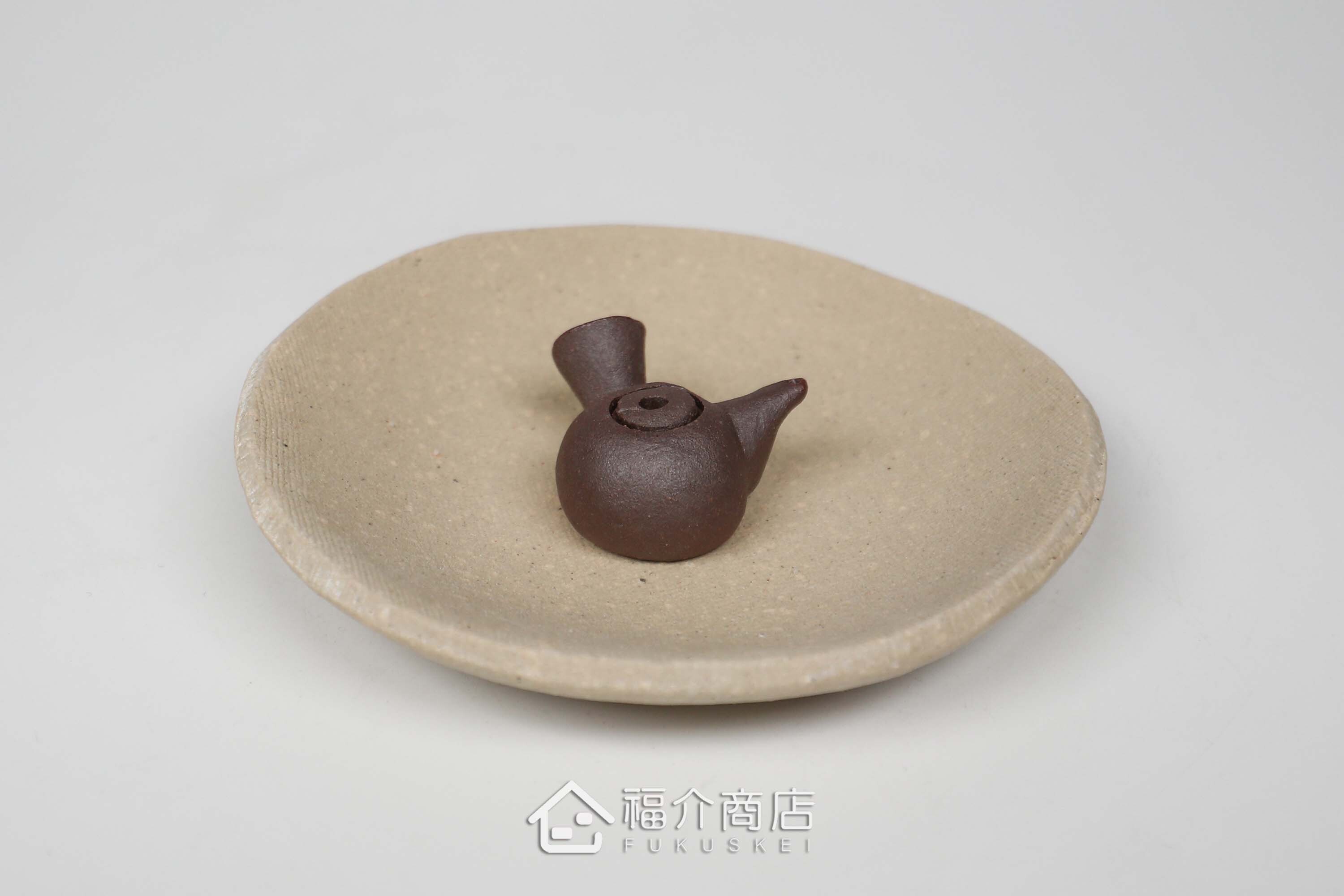 茶壺造型燃燒香料的容器