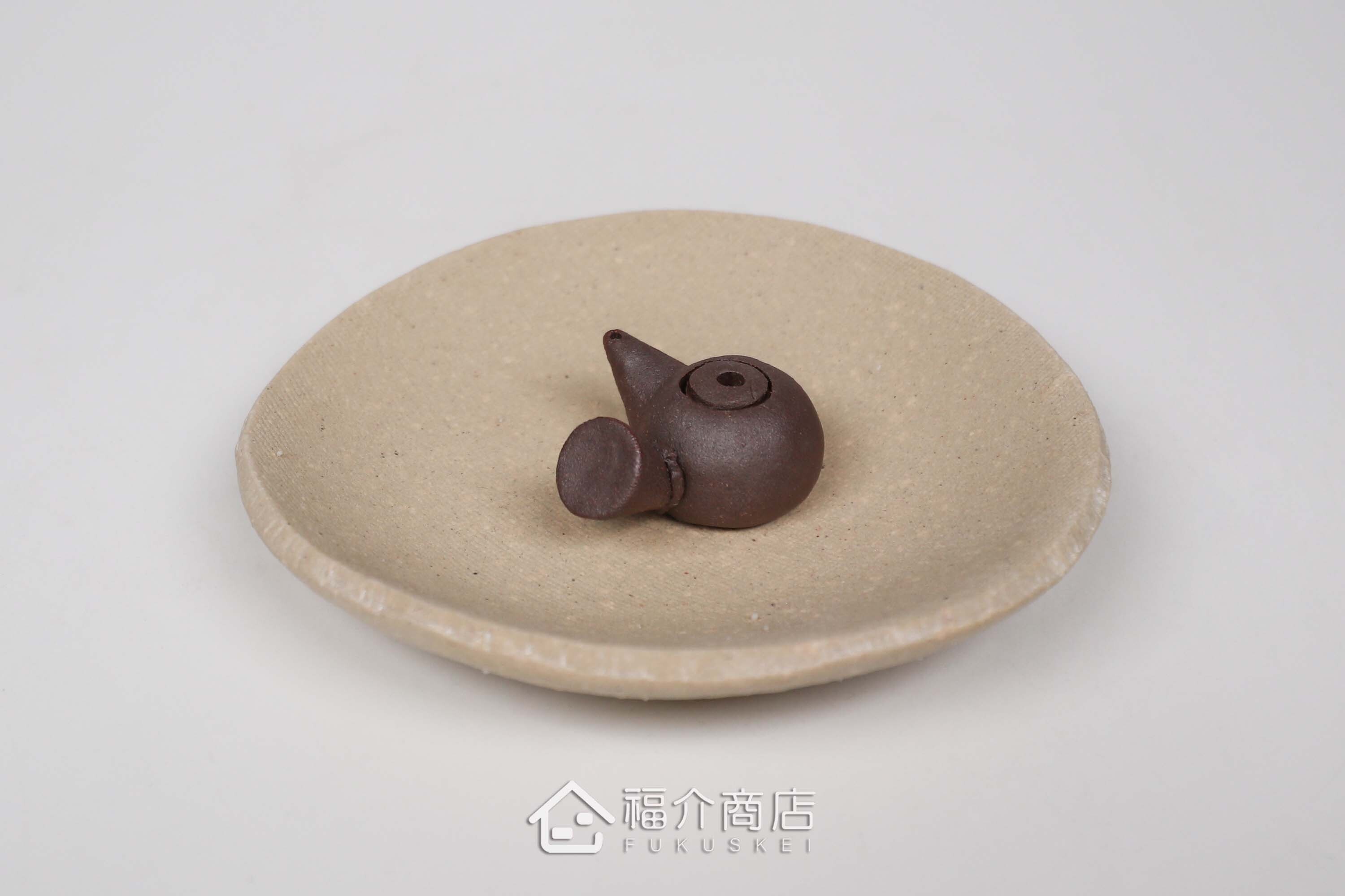 茶壺造型燃燒香料的容器