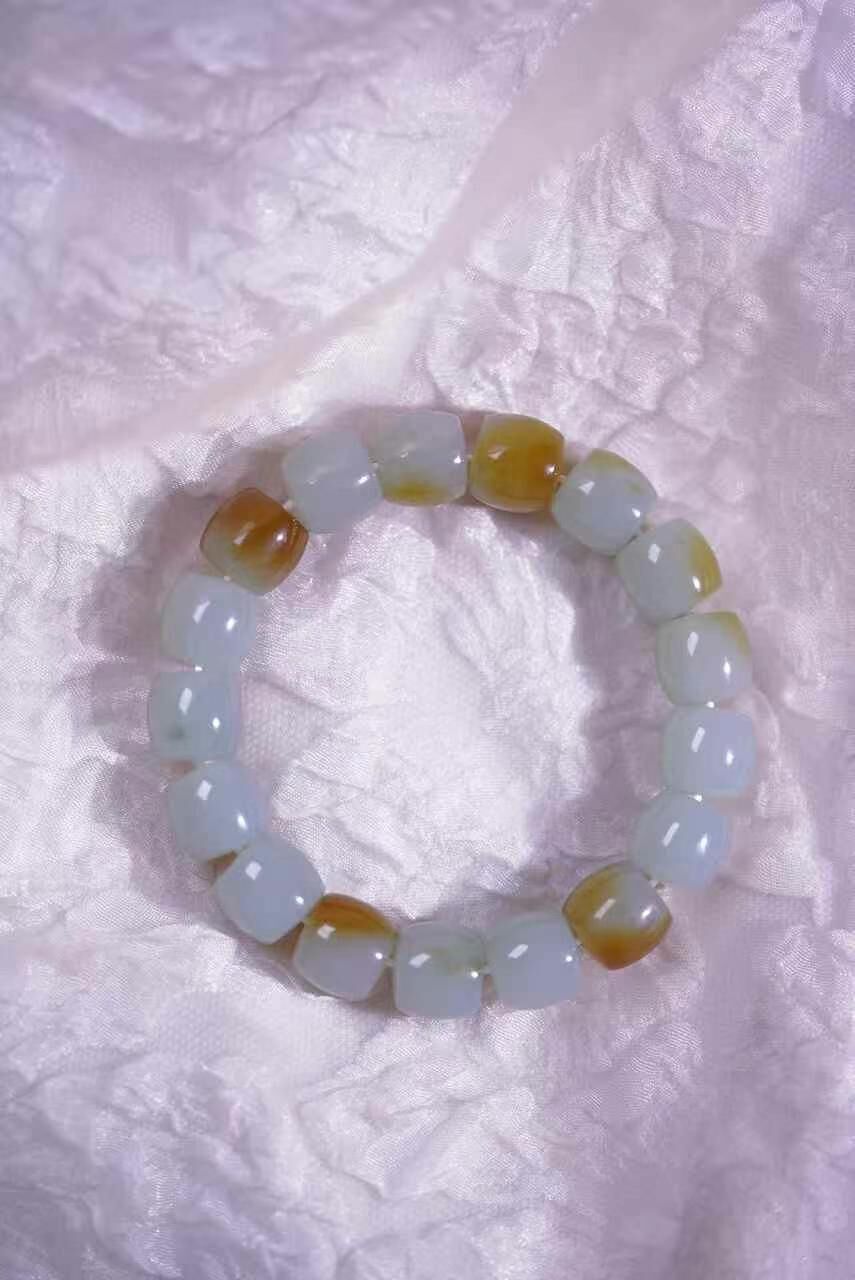 59710 和田玉且末藍糖手串