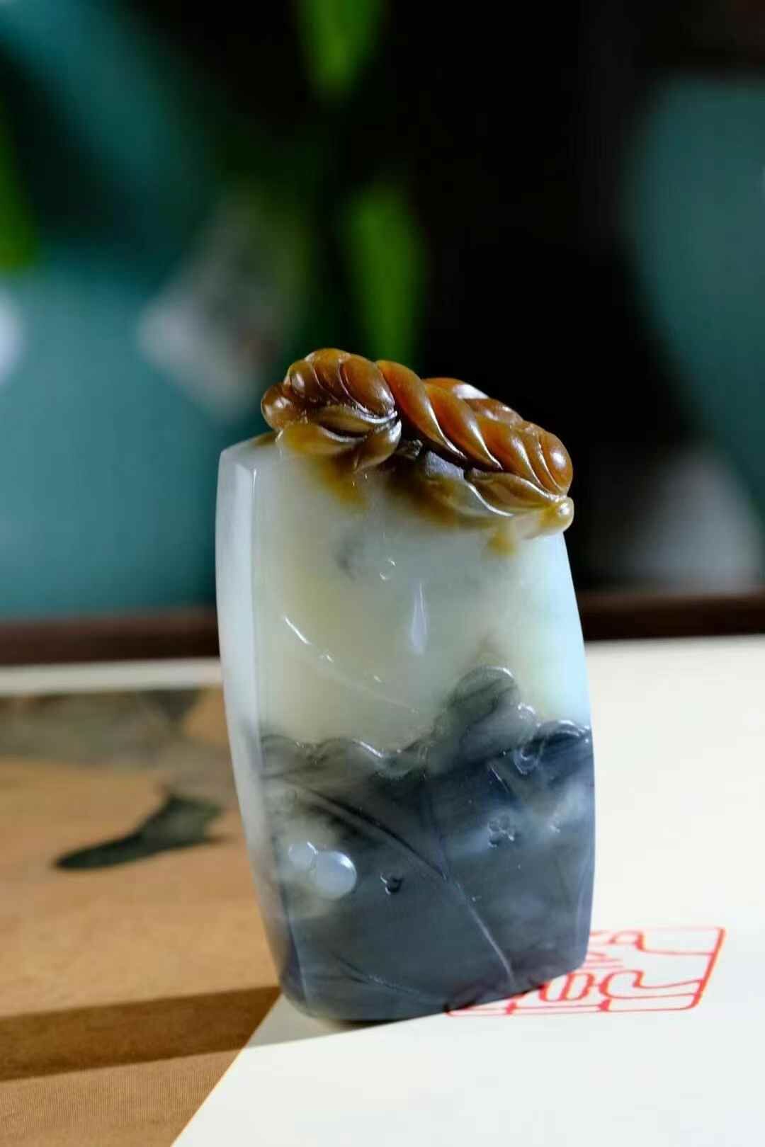 和田玉樓蘭三色蓮花牌,天然和田玉軟玉