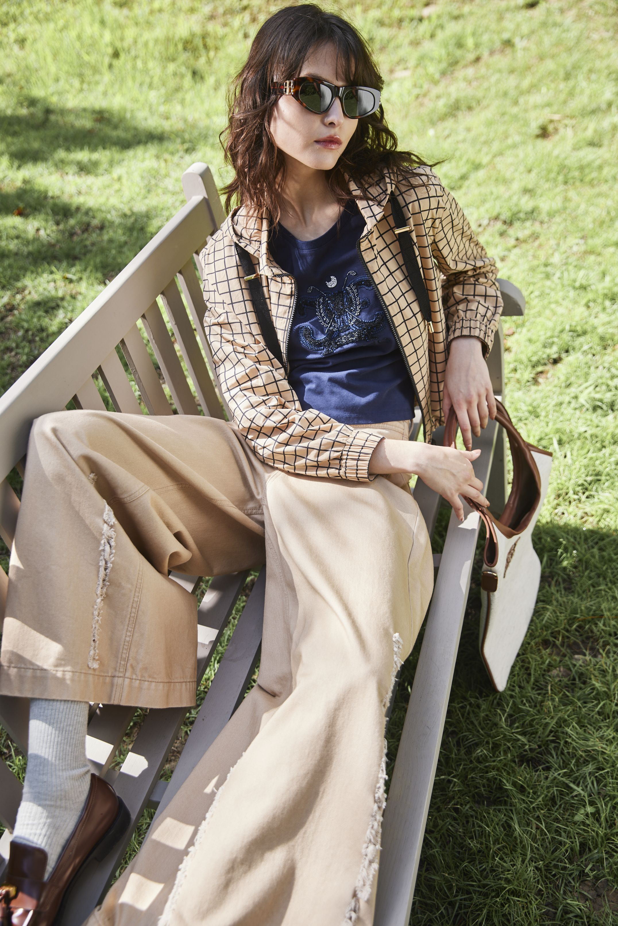 BE10028D1 柚木方格連帽運動夾克 (附活動帽)