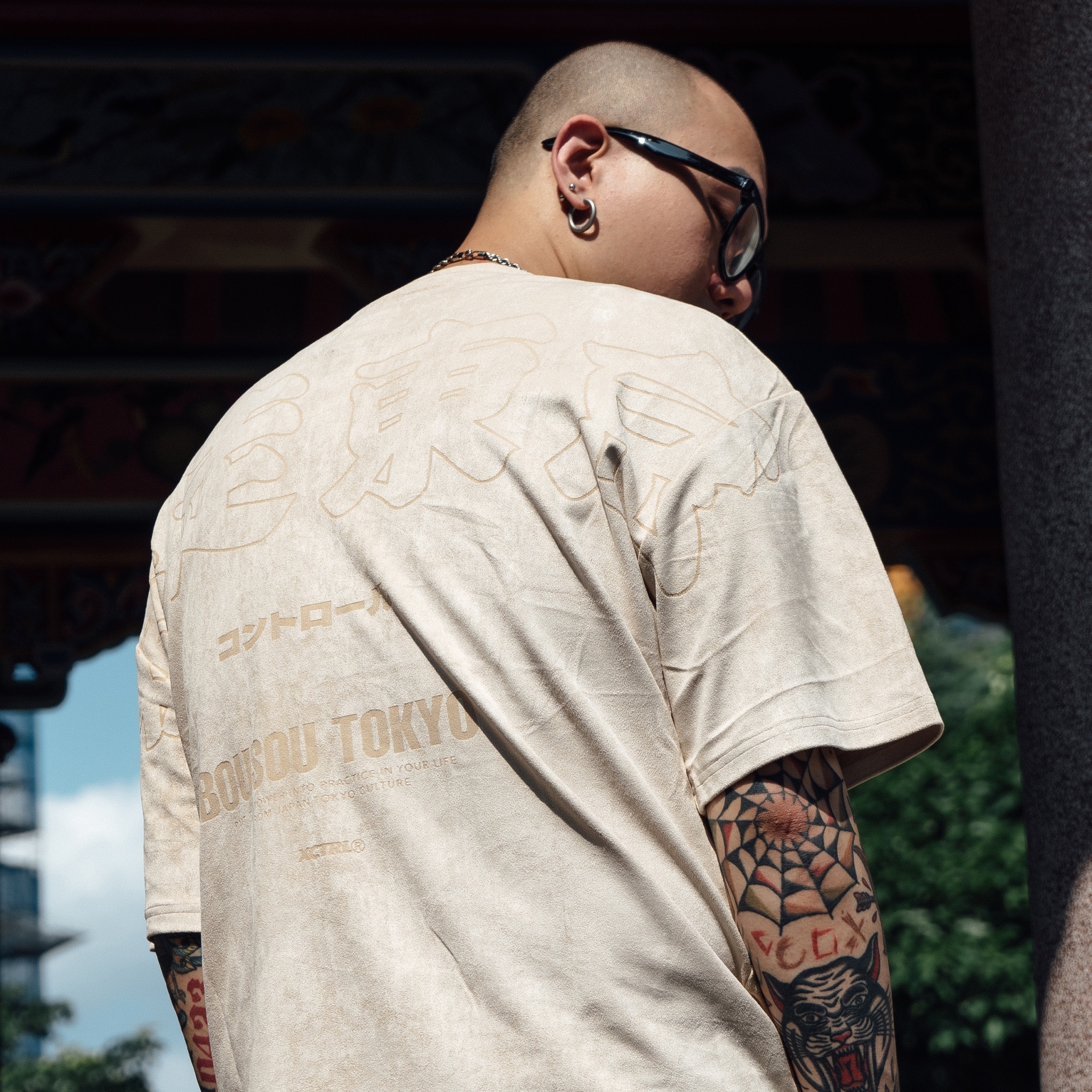 XCTRL 暴走東京皮絨寬版短T-裸色