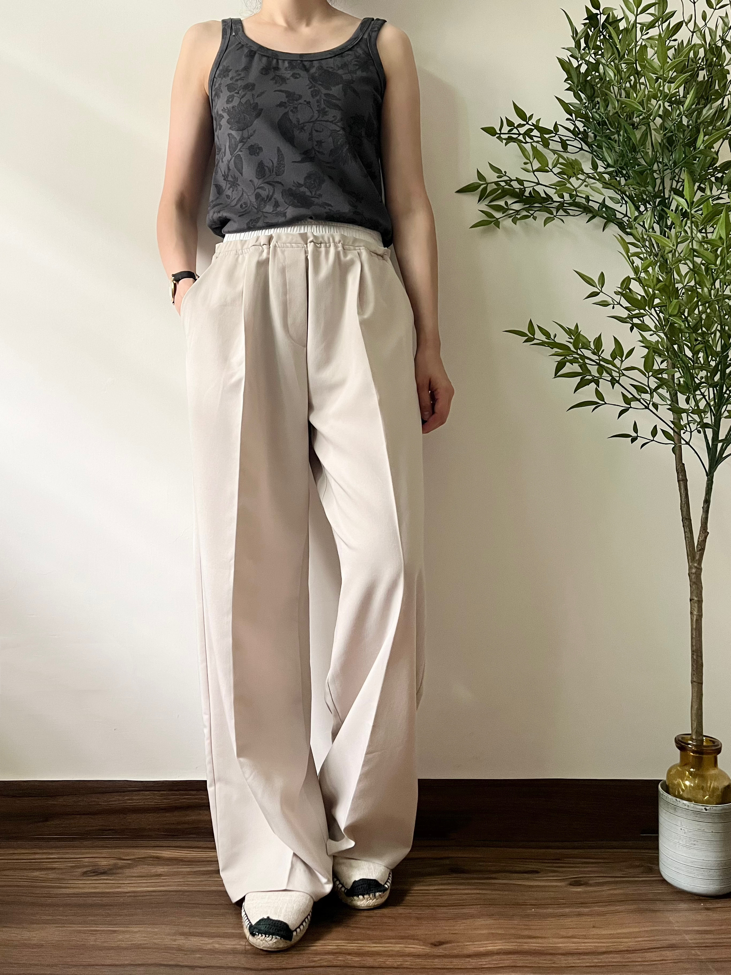 🌿米白 配白邊 滑滑長褲