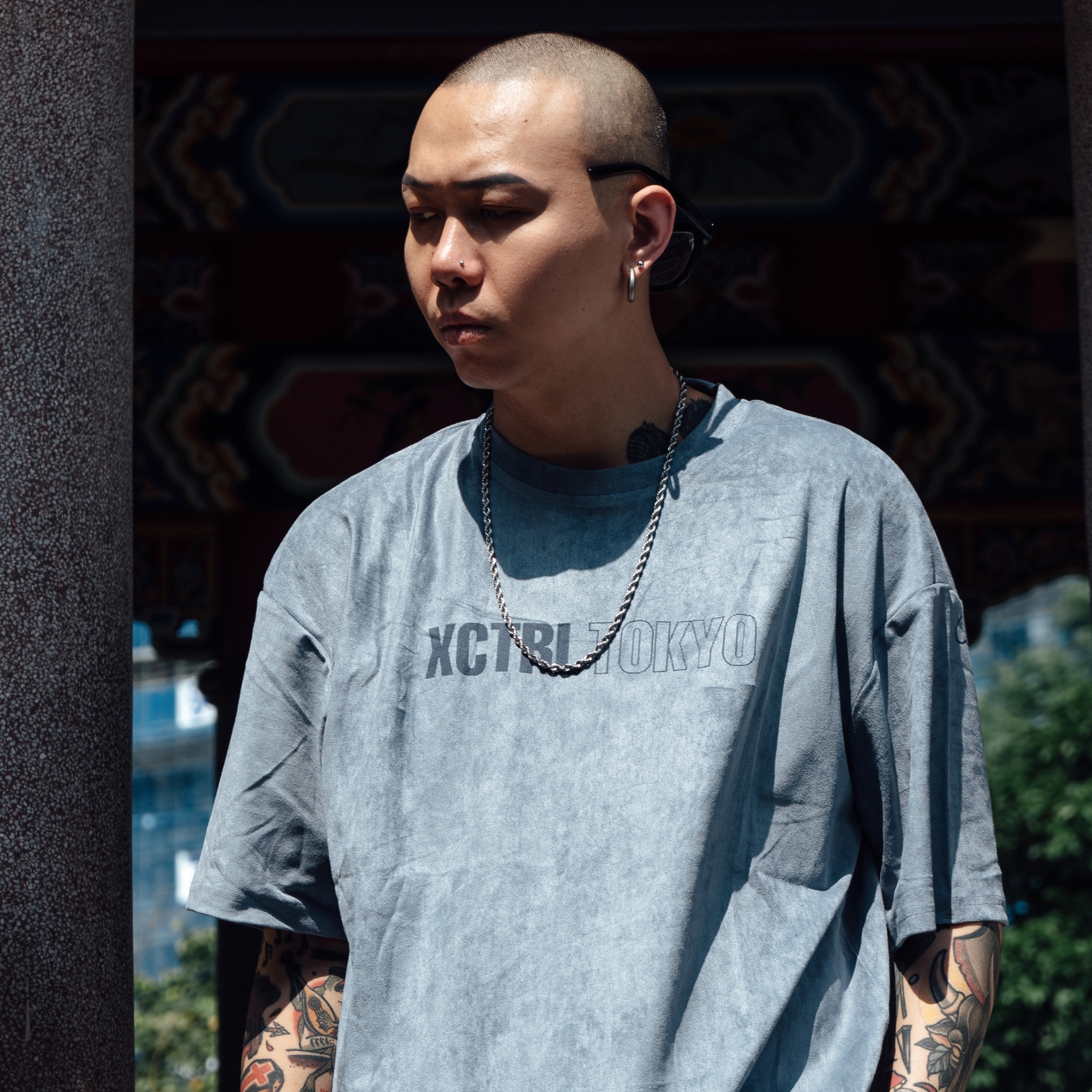 XCTRL 暴走東京皮絨寬版短T-灰藍